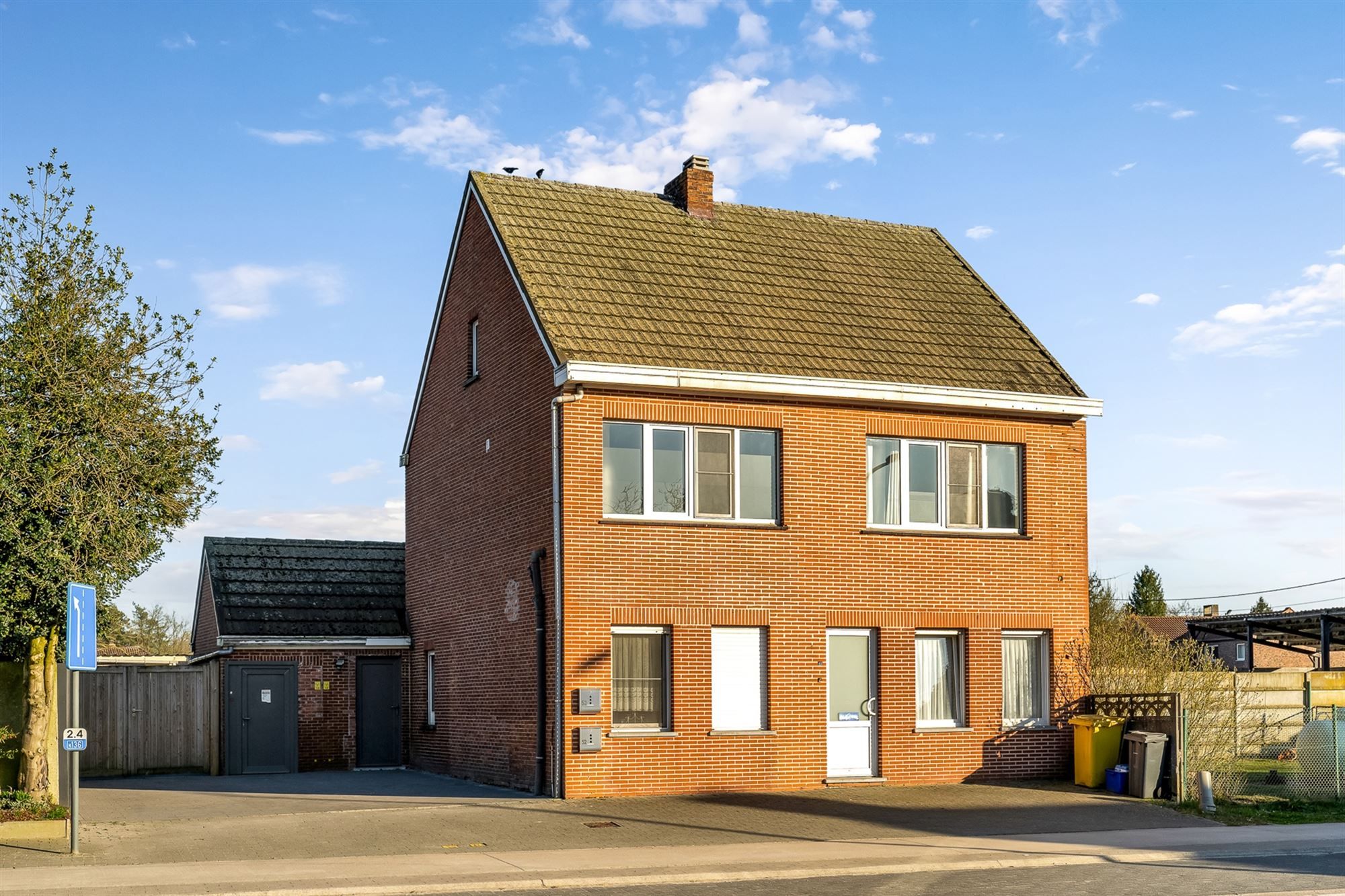 GERENOVEERDE TWEEWOONST foto 2