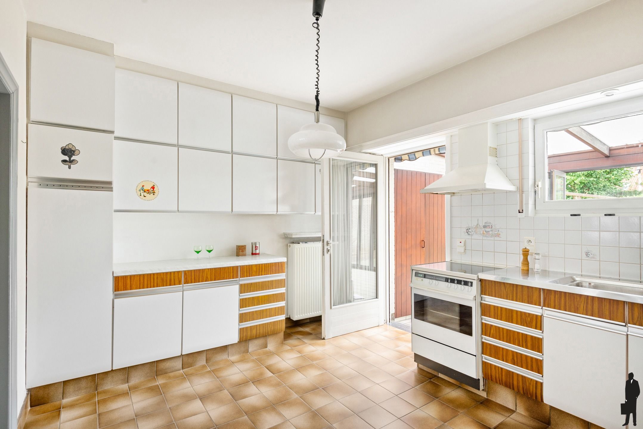 Te renoveren woning met 3 slpks op een TOP locatie in Hove  foto 12