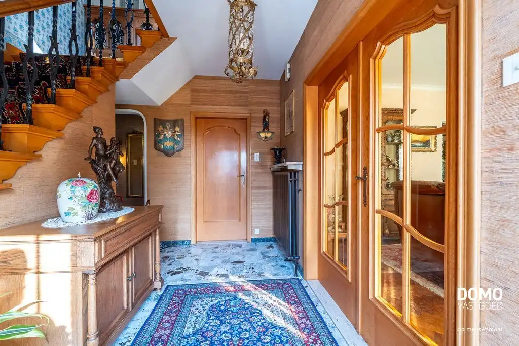 KARAKTERVOLLE, RUIME WONING MET 4 SLAAPKAMERS EN ZONNIGE TUIN TE STOKROOIE foto 12