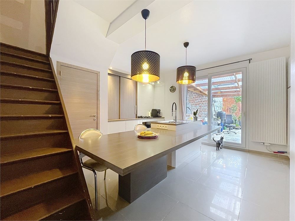 HOB met 4 - 5 slpks en super gezellig zuiders ingerichte tuin foto 10