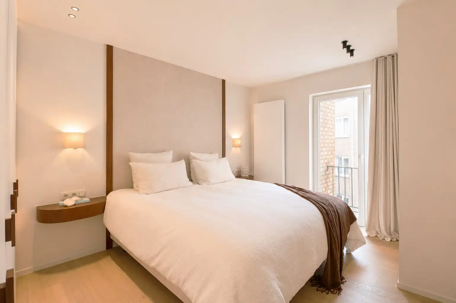 Prestigieus gerenoveerd appartement afgewerkt met hoogwaardige materialen gelegen nabij het Driehoeksplein. foto 20