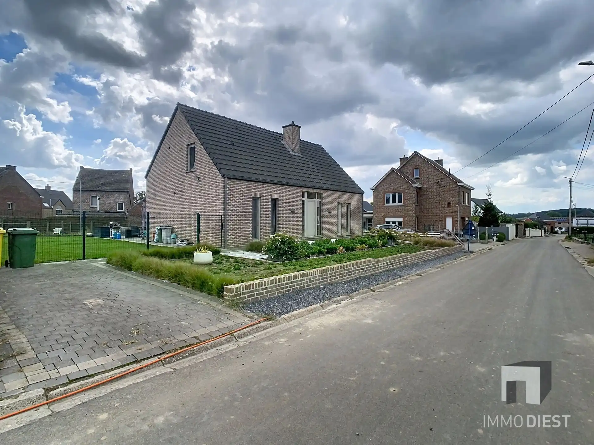 Unieke duurzame woning met 5 slaapkamers foto 3