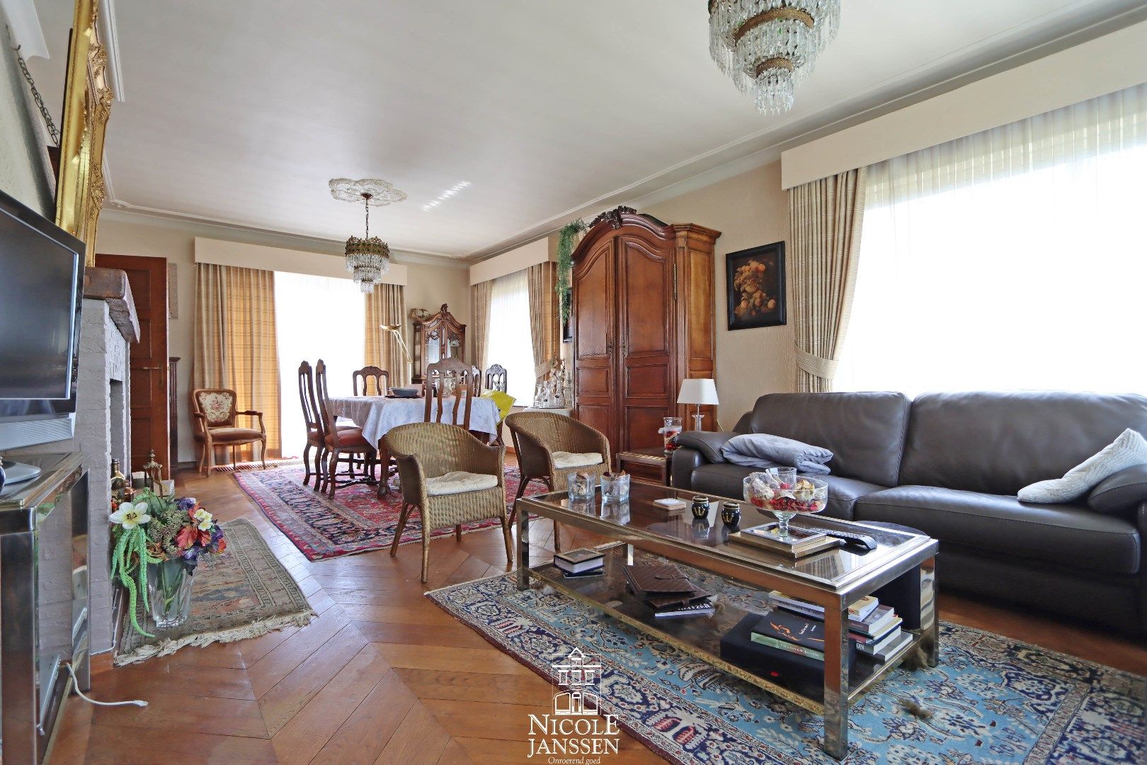 Royale gezinswoning met 5 slaapkamers  foto 9