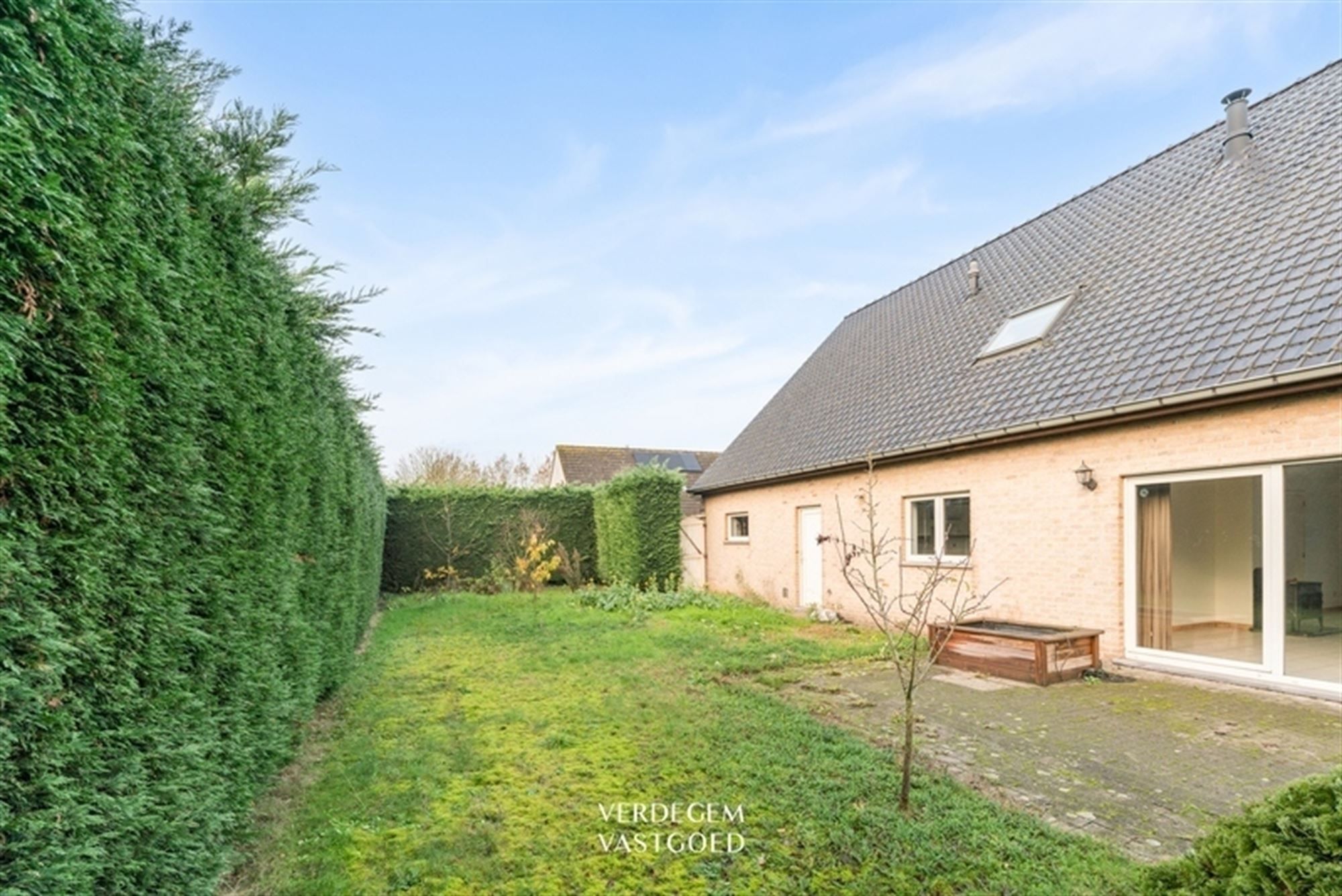 Rustig gelegen, vrijstaande woning met 6 slaapkamers op mooi perceel foto 20