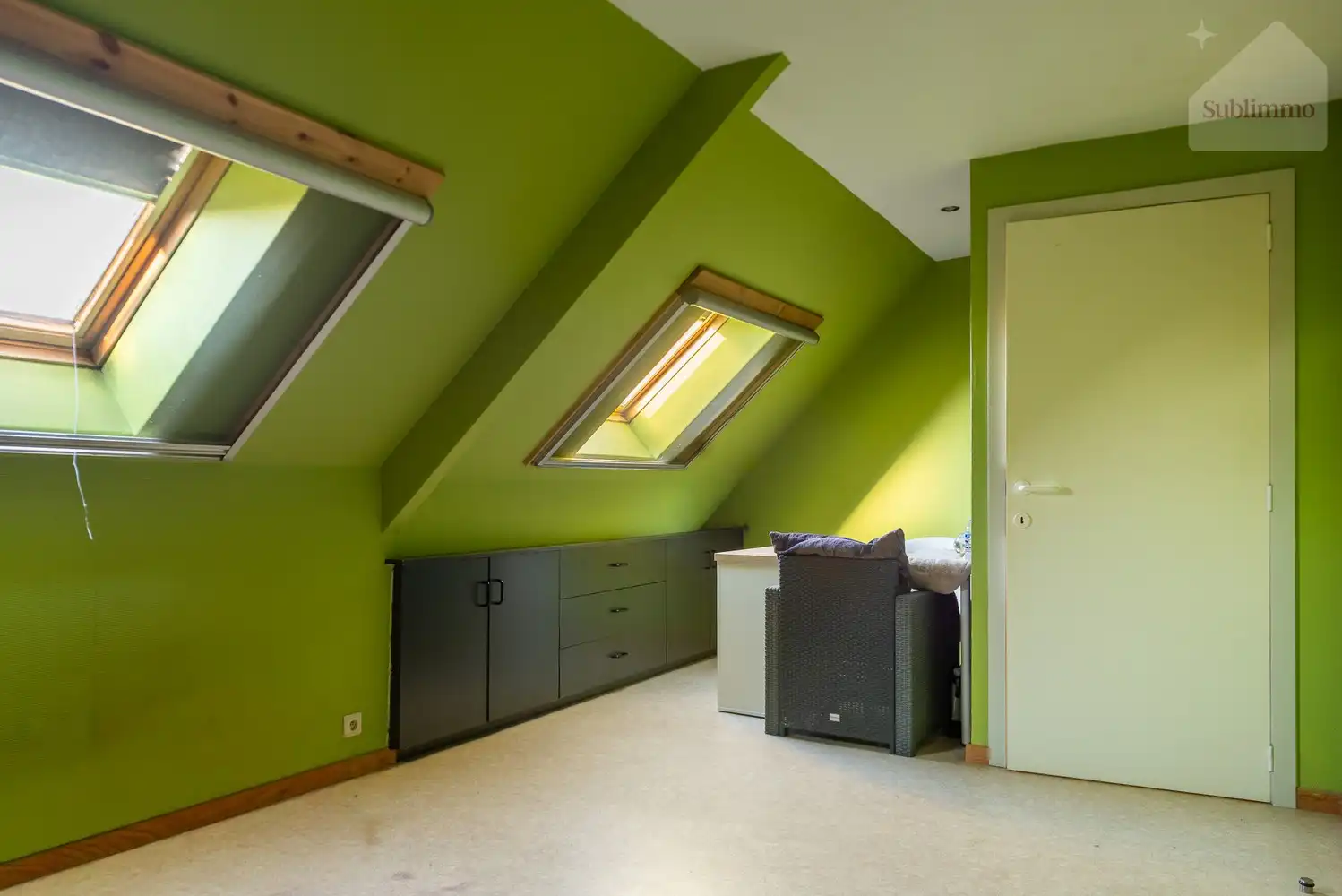 Woning met aparte ruimte voor praktijk, kantoor of hobby foto 21