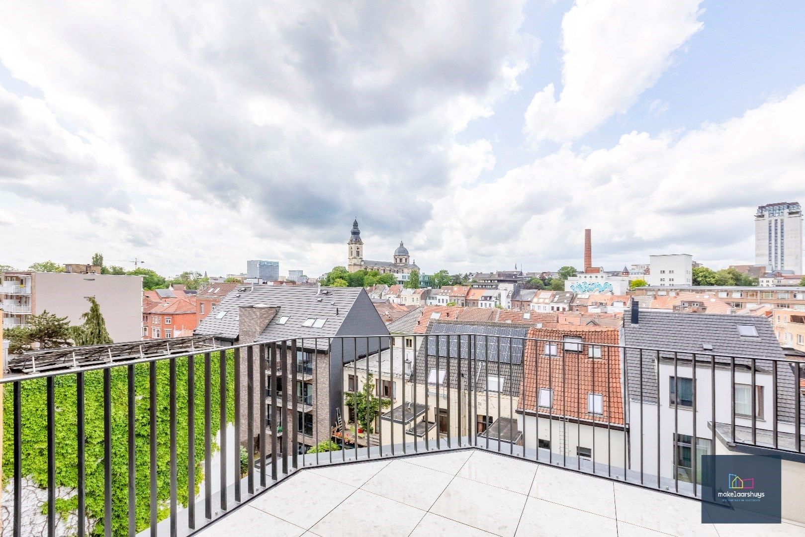 Prachtige penthouse met 2 slaapkamers en  groot terras met uniek uitzicht foto 10