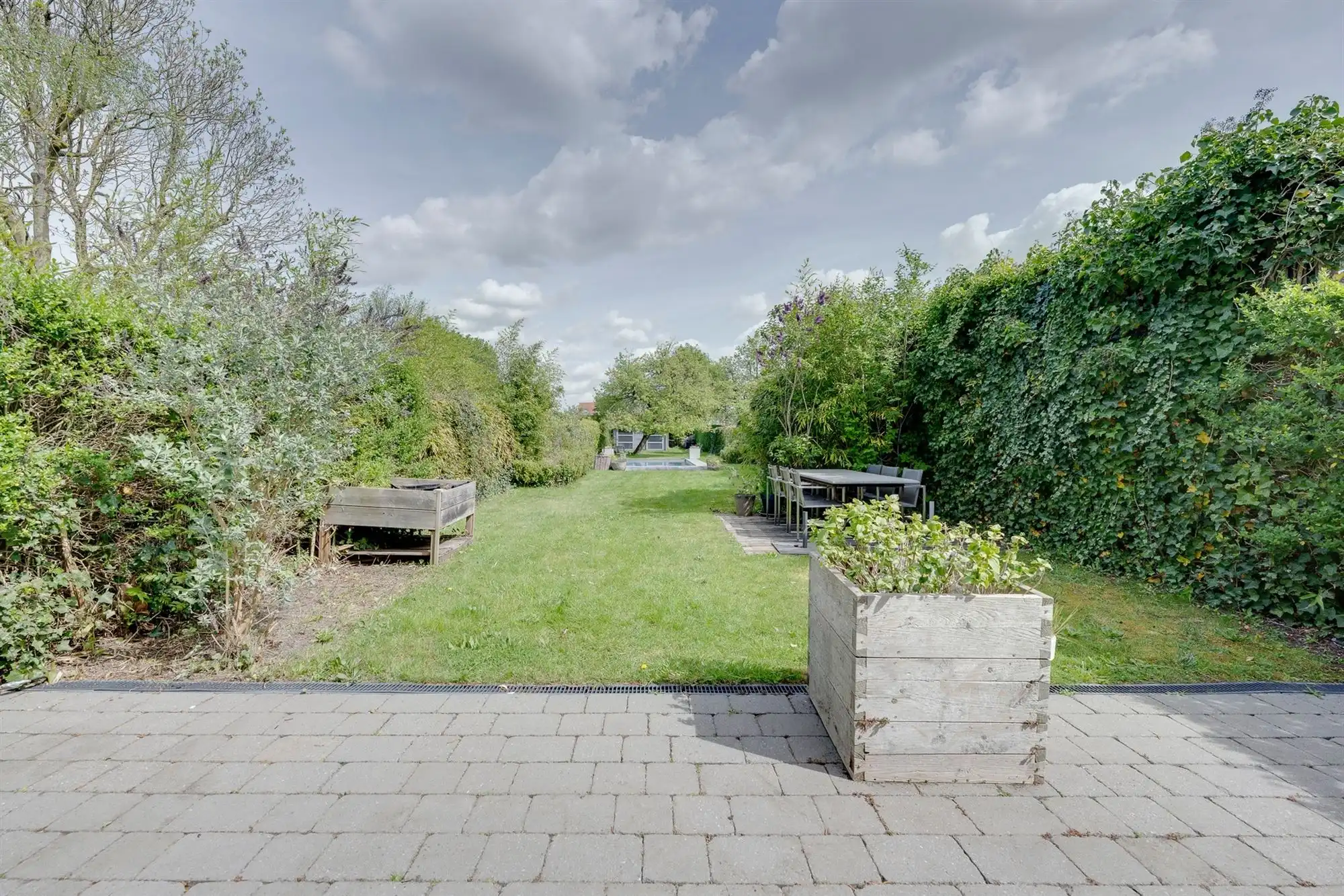 Sfeervolle halfopen woning nabij het dorpshart foto 17