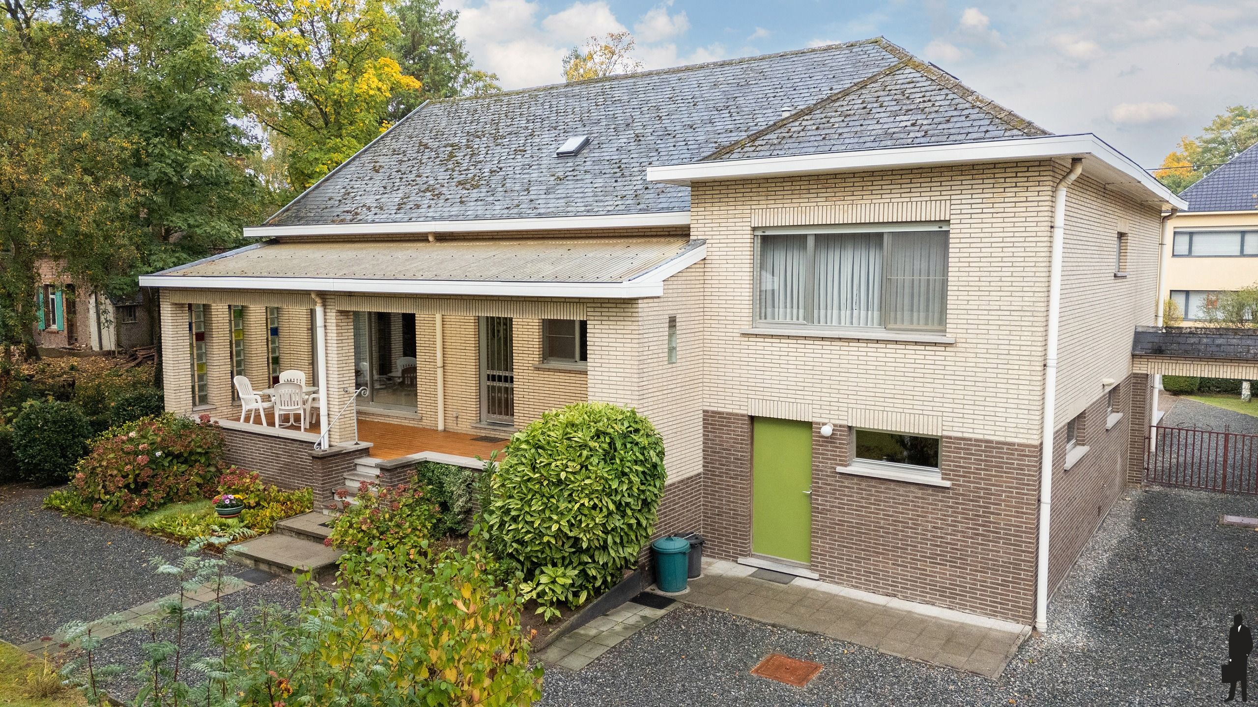 Ruime en rustig gelegen villa (341 m²) met 5 slk op een mooi perceel van 942 m². foto 31