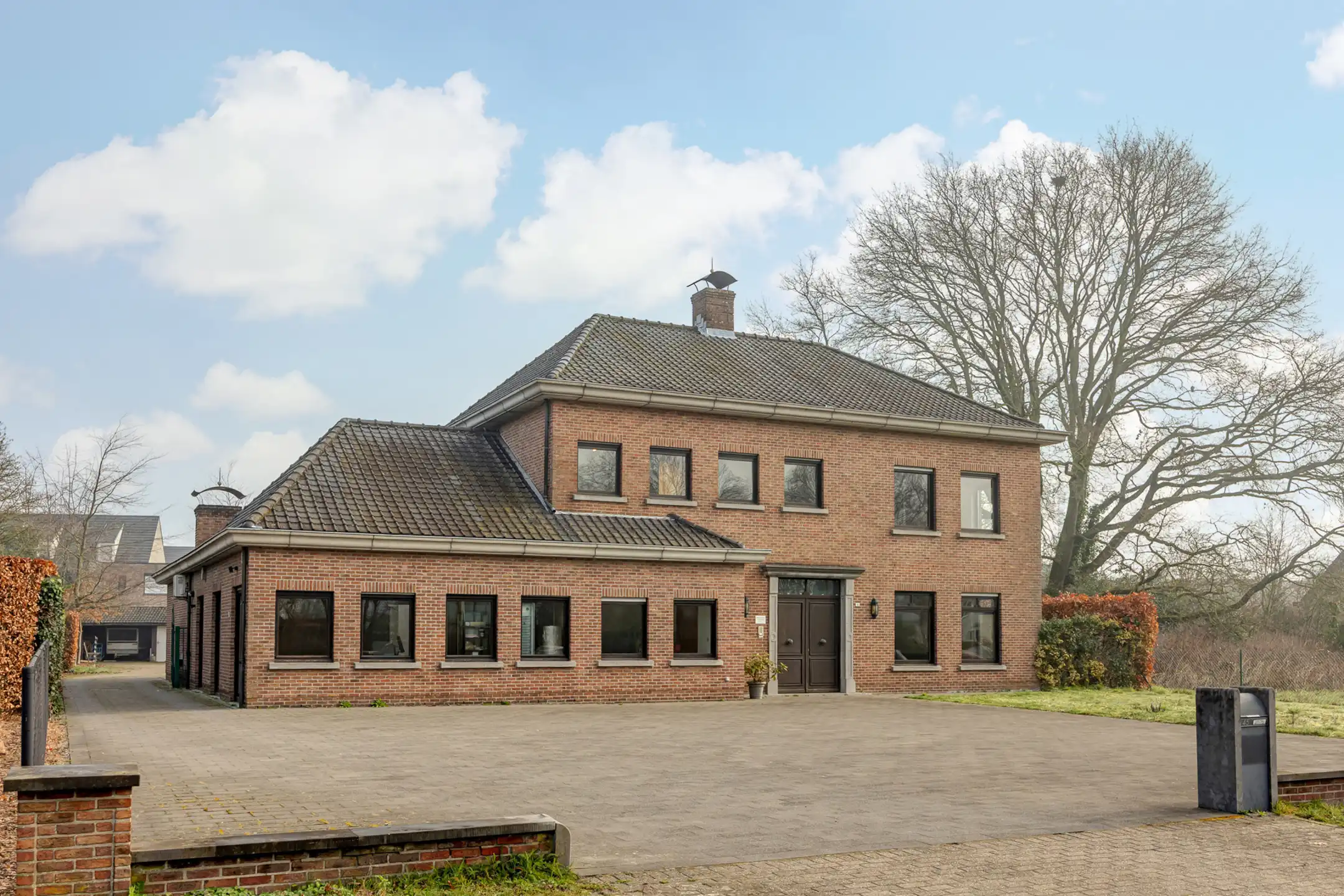 Ruime woning met 4-5 slpks en grote bureauruimte te Turnhout foto 29