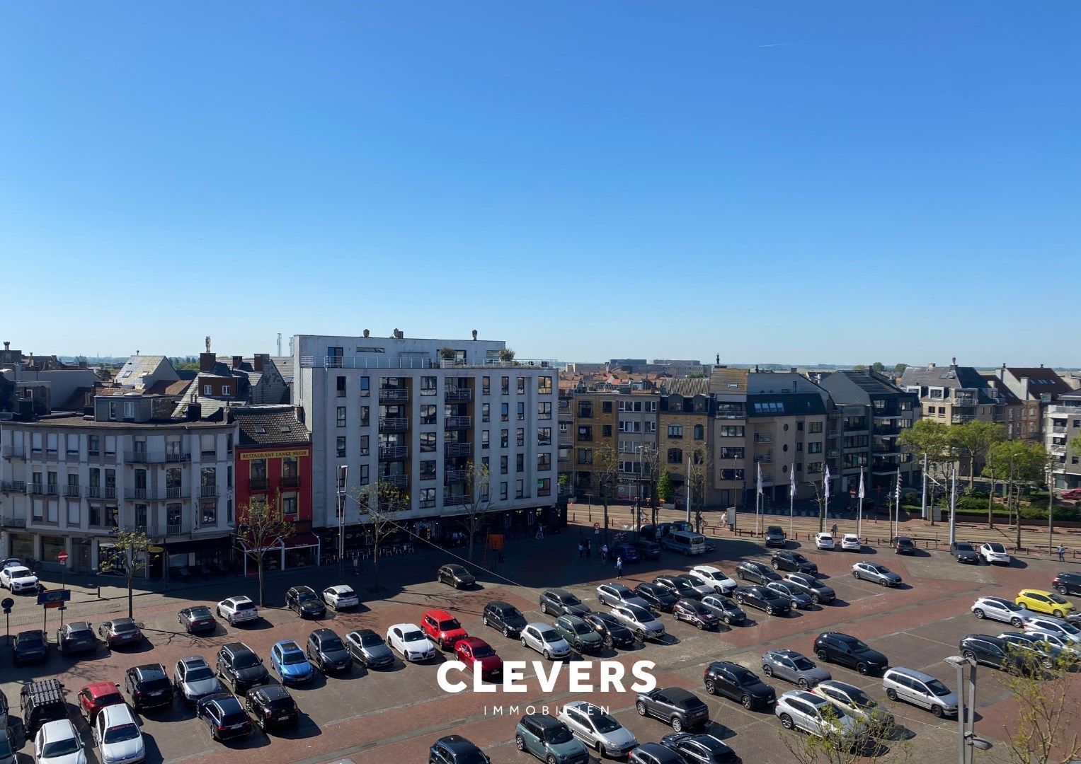 Grote Markt : Knus en volledig vernieuwd dakapp. (1 slpk). foto 2
