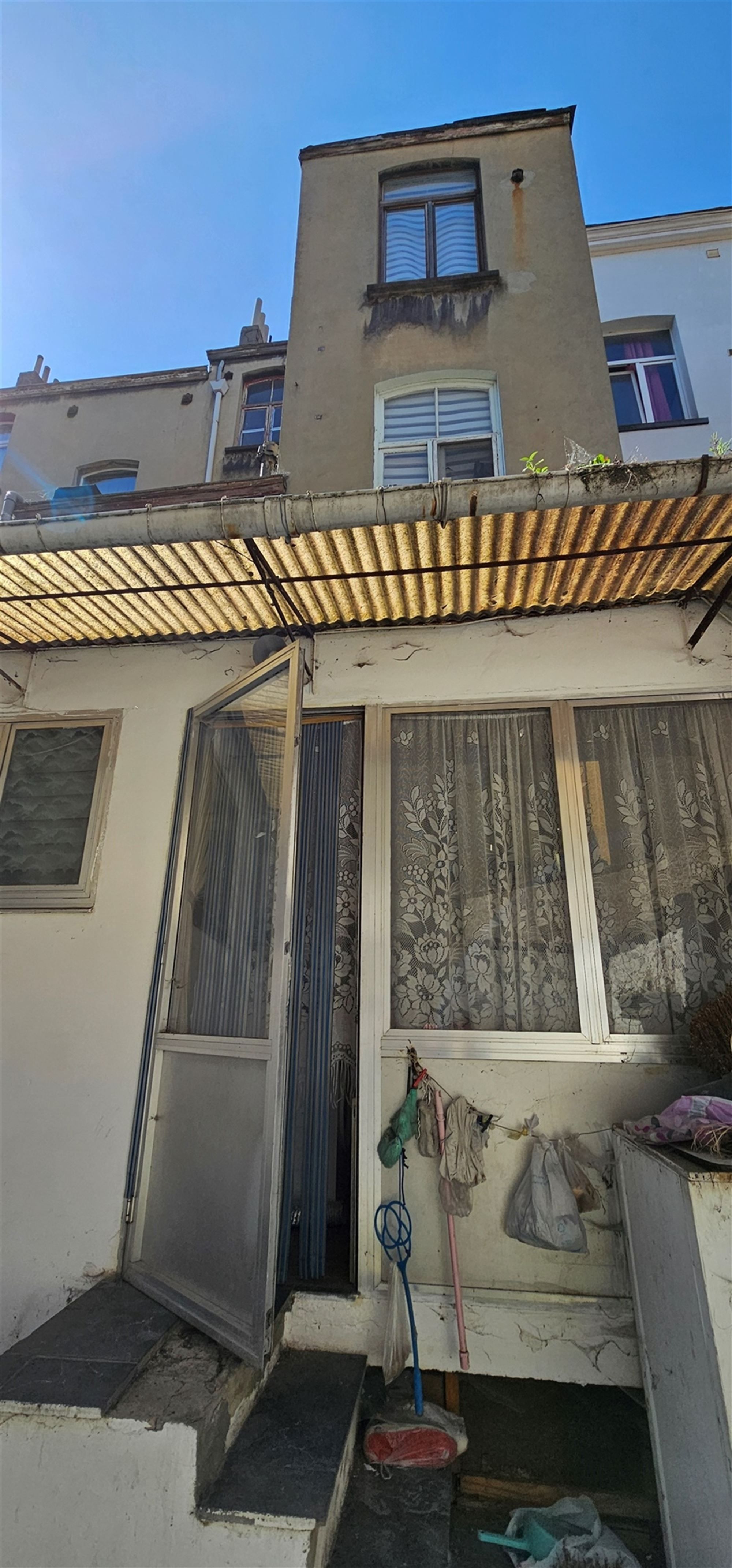 Gebouw met 2 appartementen foto 12