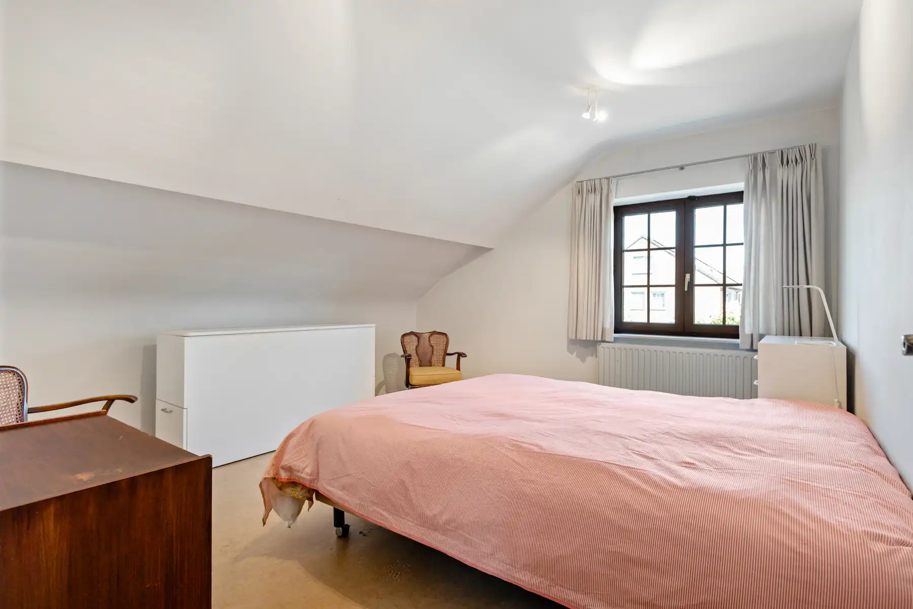 Ruime villa met praktijkruimte in rustige doodlopende straat. foto 31