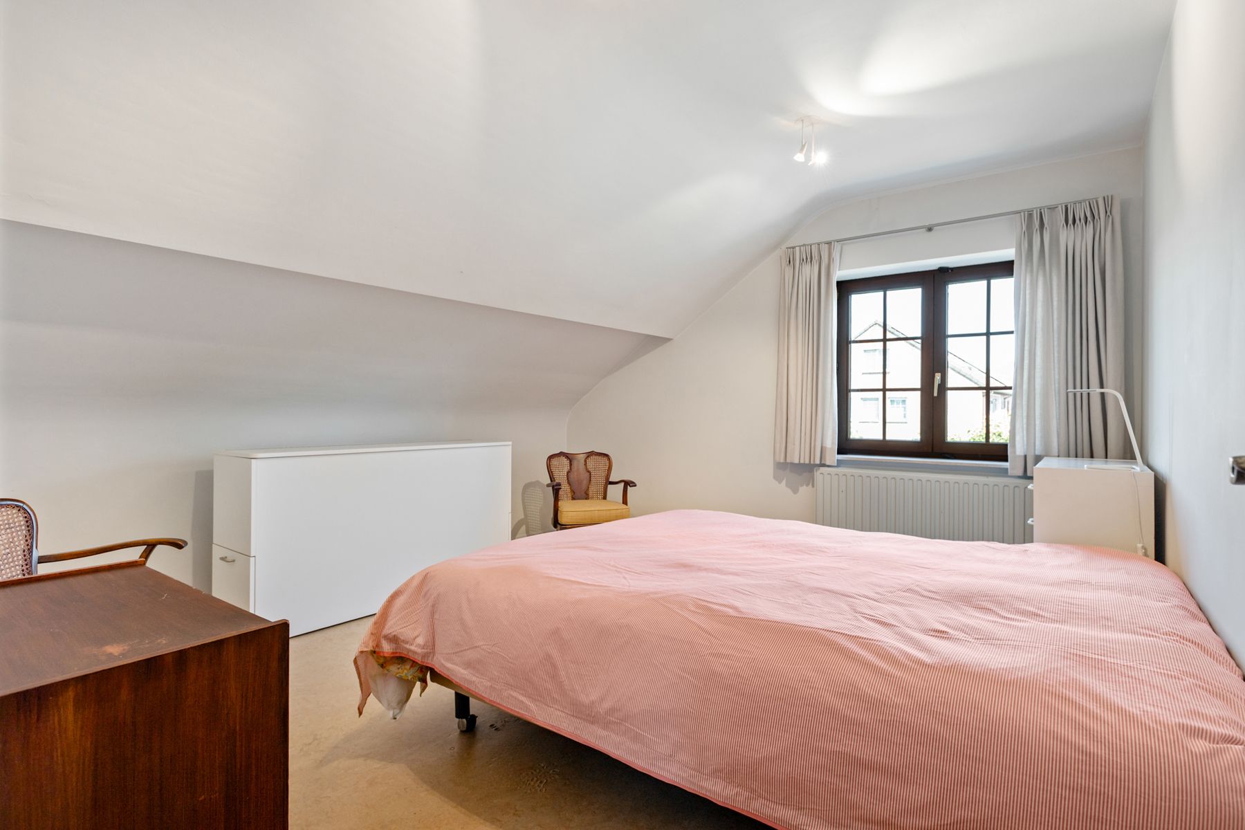 Ruime villa met praktijkruimte in rustige doodlopende straat. foto 31