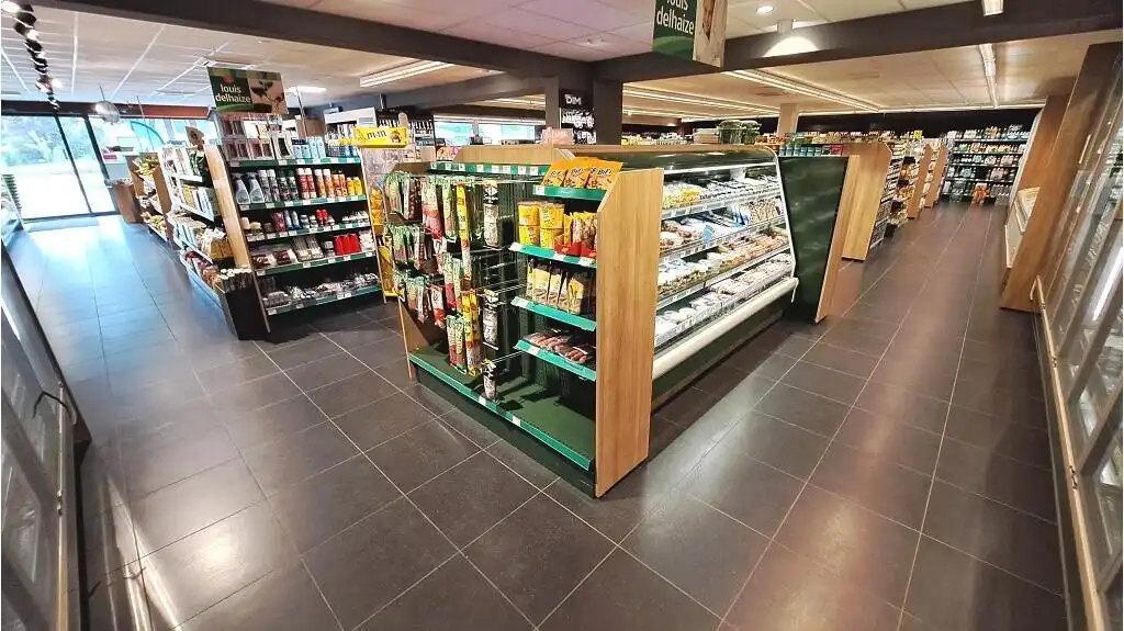 Overname instapklare buurtwinkel 400 m2 in Sint-Michiels Brugge foto 4