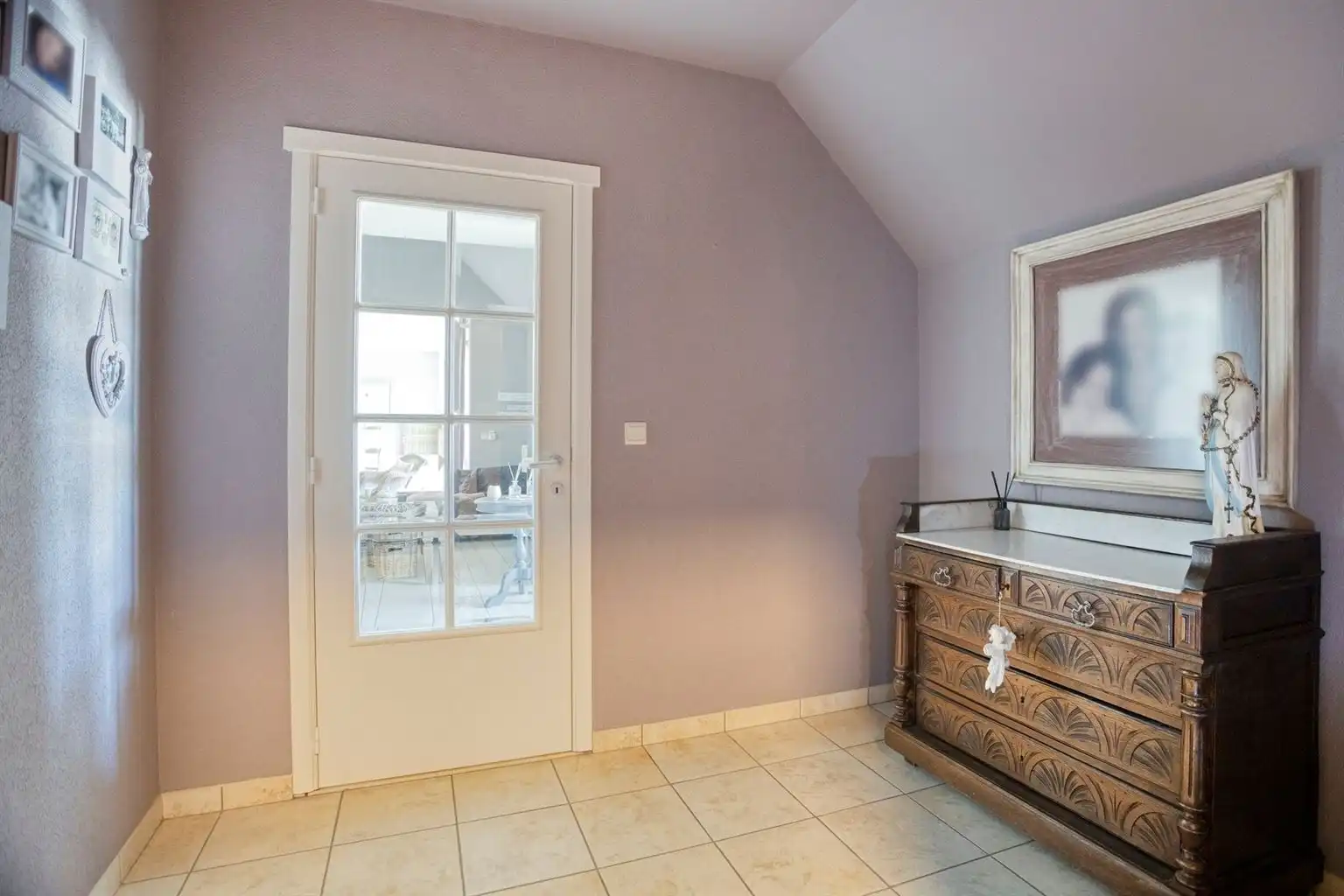 Prachtig duplexappartement met 3 slaapkamers, 2 terrassen en een inpandige garagebox, rustig gelegen op wandelafstand van het centrum van Maaseik. foto 21