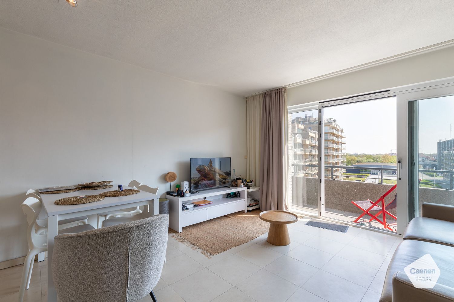 Zeer verzorgde, zuid-gerichte studio met prachtig open zicht foto 2