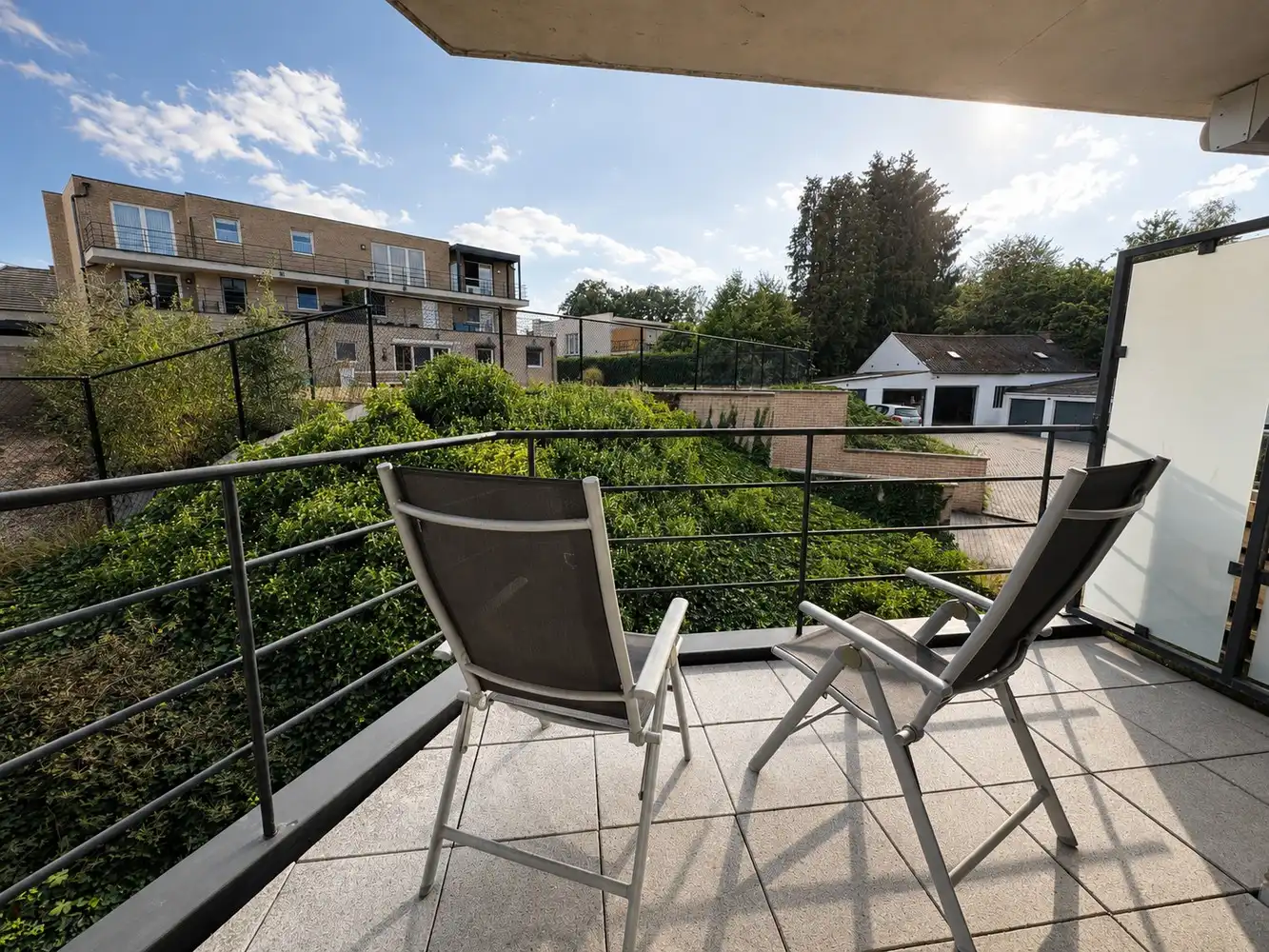 Intrekklaar appartement met terras foto 3