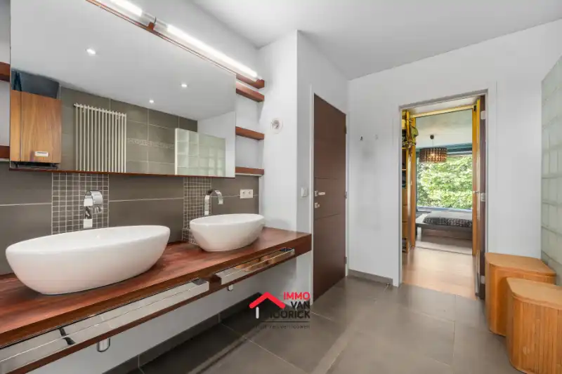 Prachtige woning OB op 1127m² grondopp - 4 slpkmrs! foto 17