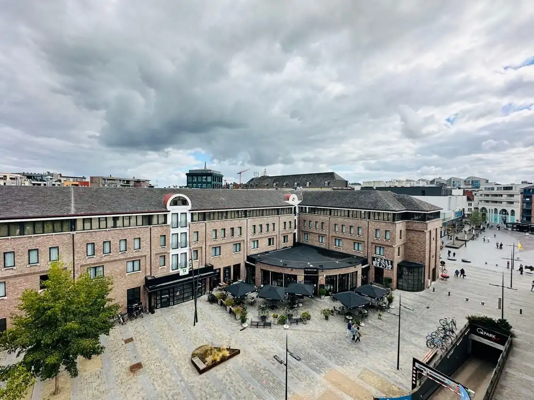 Iconisch kantorencomplex of commerciële ruimte te Hasselt centrum foto 11