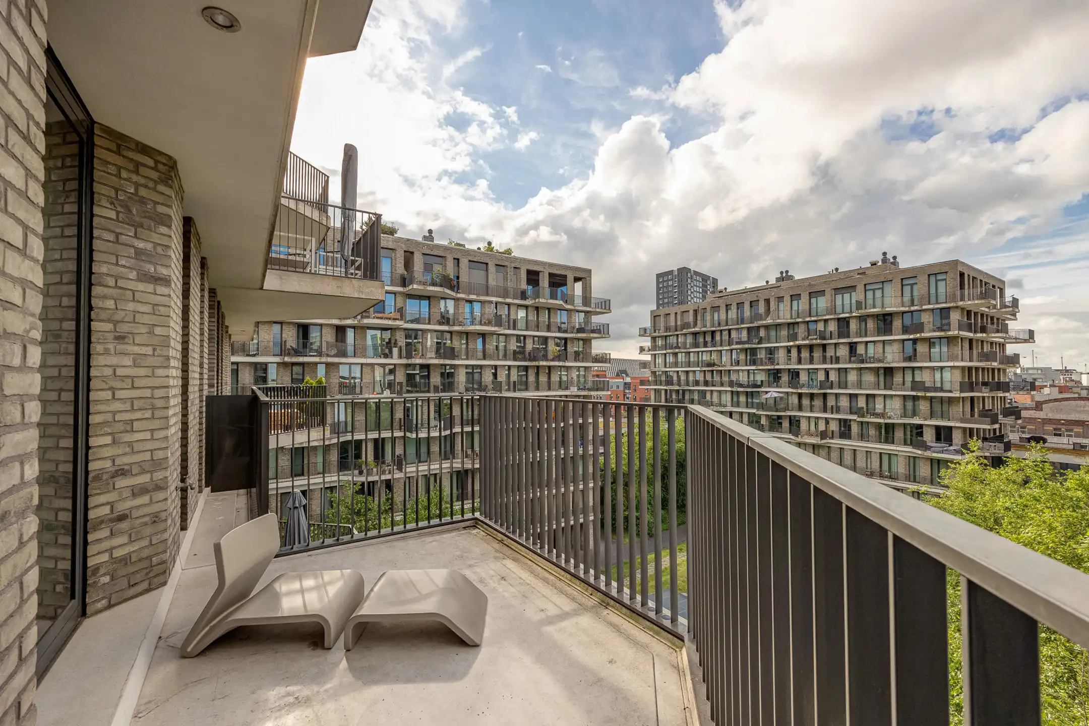 ANTWERPEN -EILANDJE - Licht en modern appartement met zonnig terras  foto 3