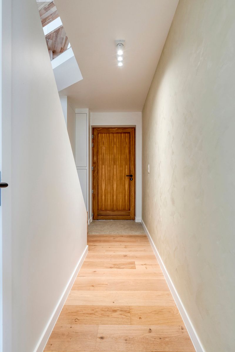 Instapklare luxewoning met 4 slaapkamers in hartje De Pinte foto 6