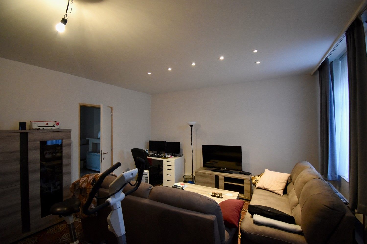 Twee woningen te koop als één geheel in het centrum van Ruiselede foto 17