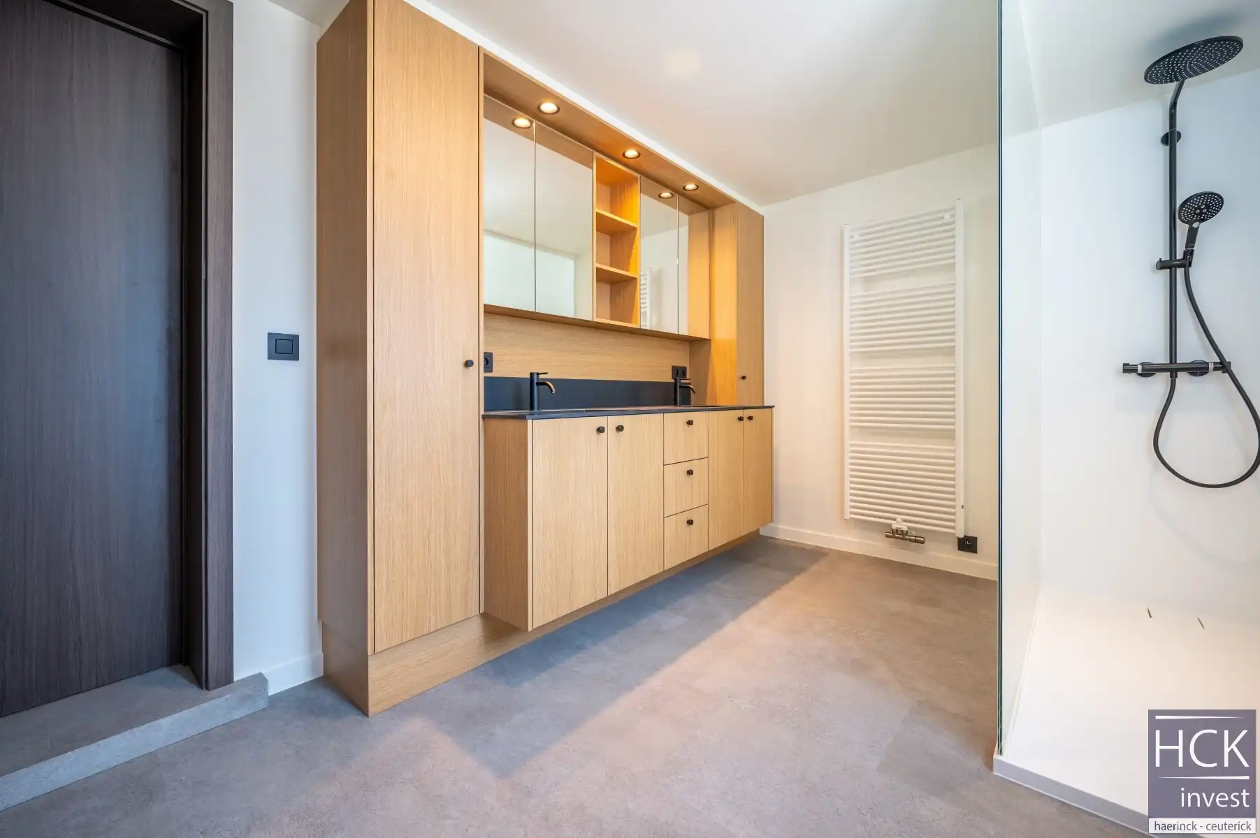 LAUWE - Subliem gerenoveerde woning vlakbij centrum, HIGH-END afwerking! foto 12