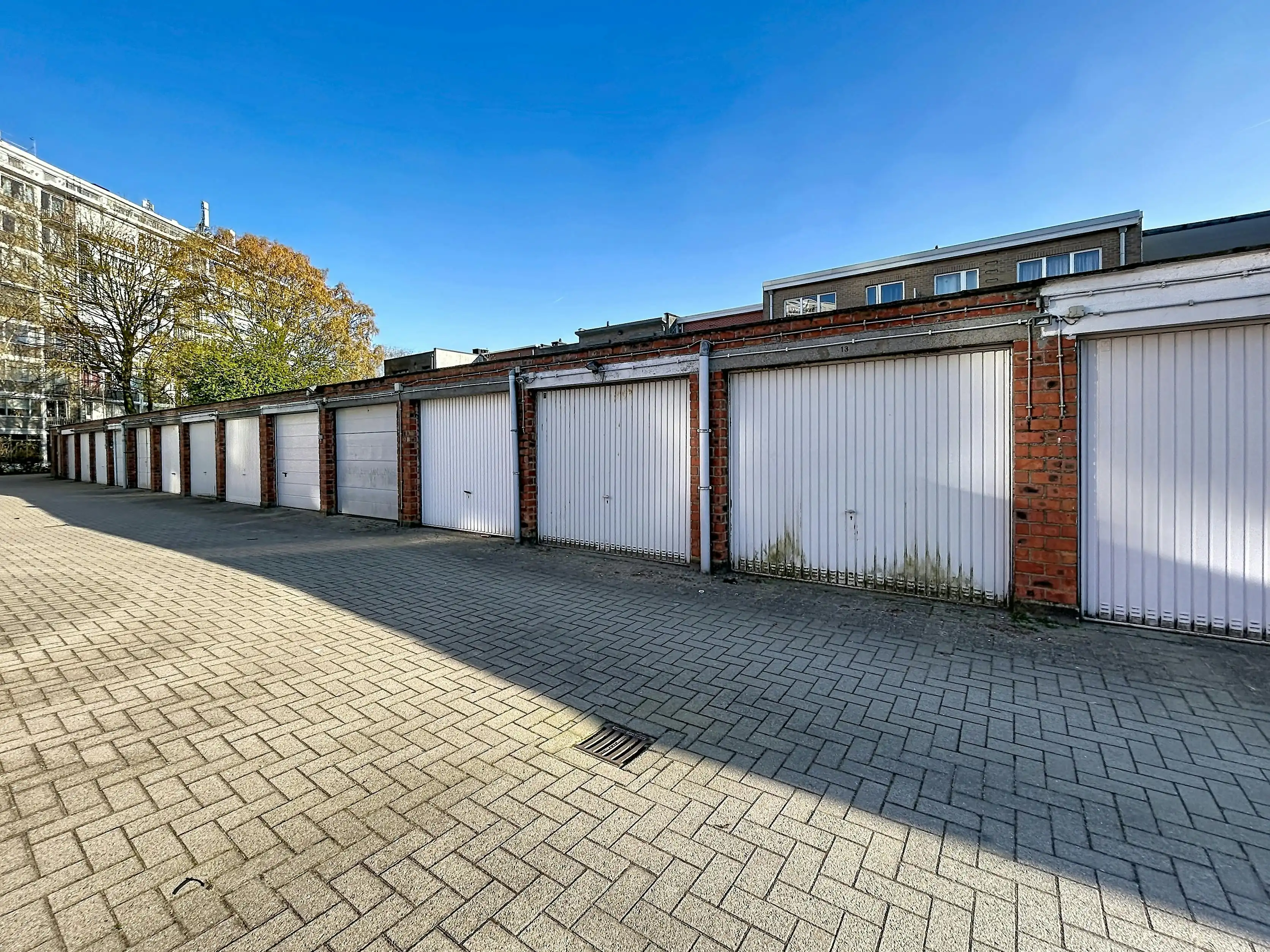 Garagebox te koop in Merksem op toplocatie foto 5