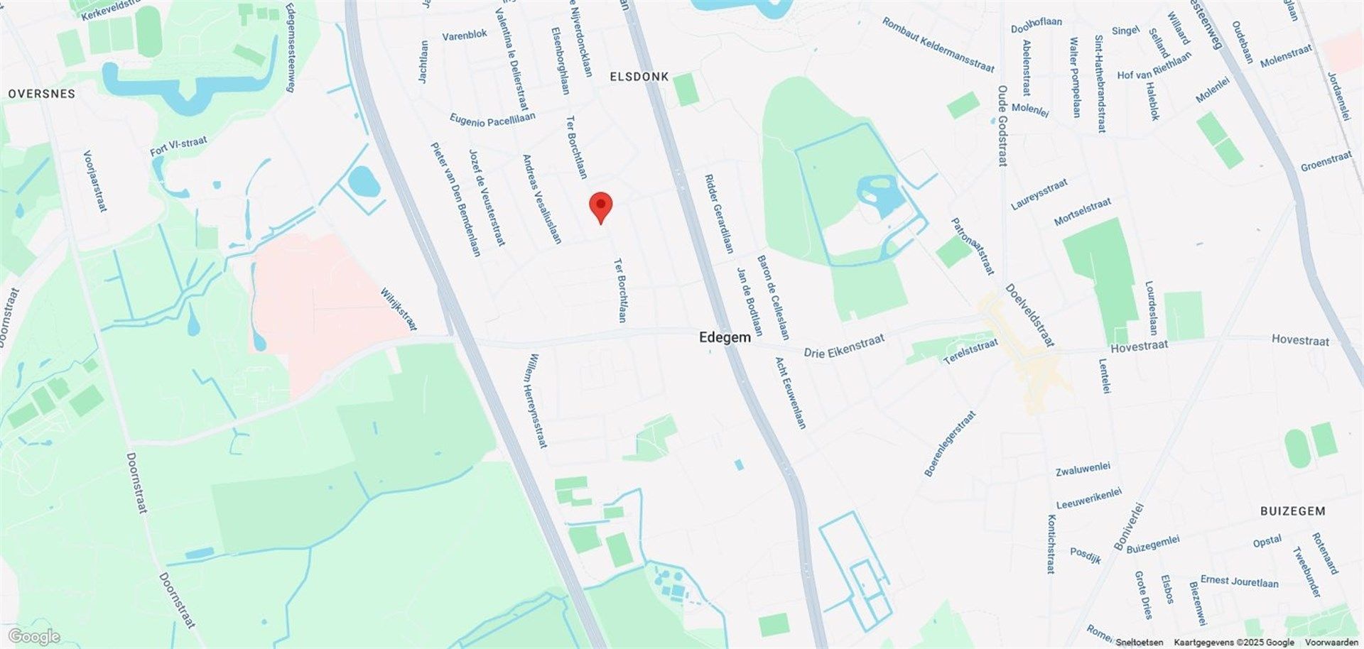 Halfopen bebouwing met garage en tuin foto 21