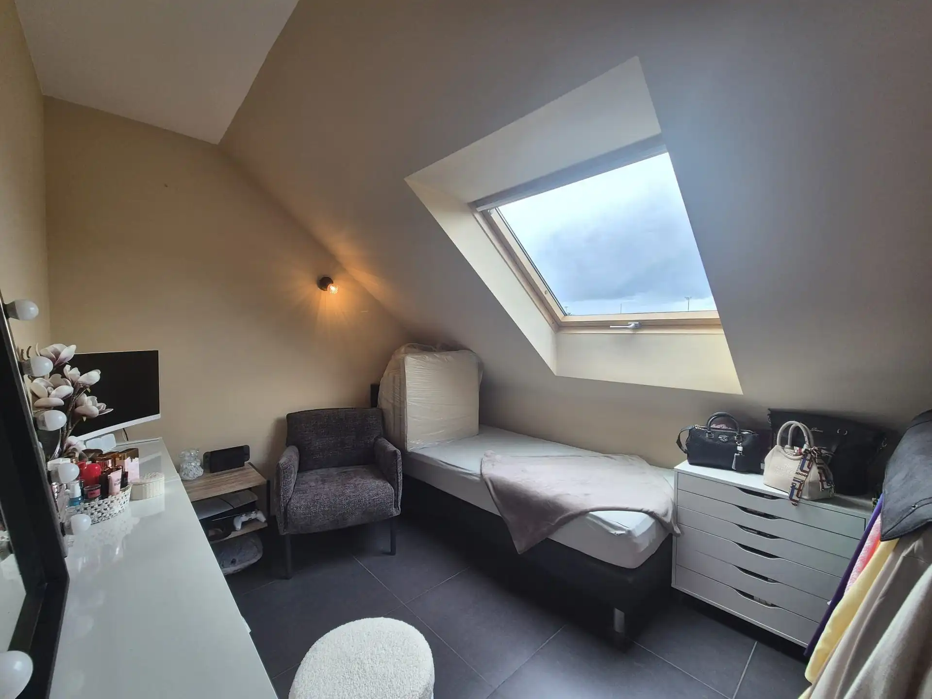 Zeer mooi en comfortabel appartement gelegen op tweede verdieping rechts van de residentie. foto 19