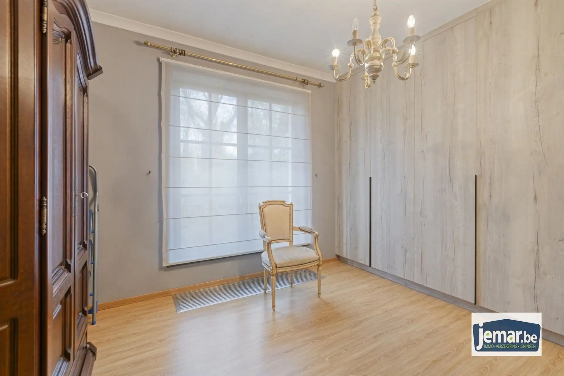 Vrijstaande villa van 306 m² op 17a95ca, gelegen vlak bij Connecterra, de toegangspoort tot het Nationaal Park Hoge Kempen, en op wandelafstand van Maasmechelen Village! foto 12