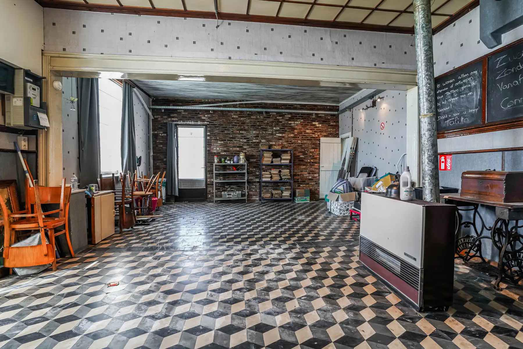 Handelswoning(café) + woonst te Kapelle-op-den-Bos foto 5