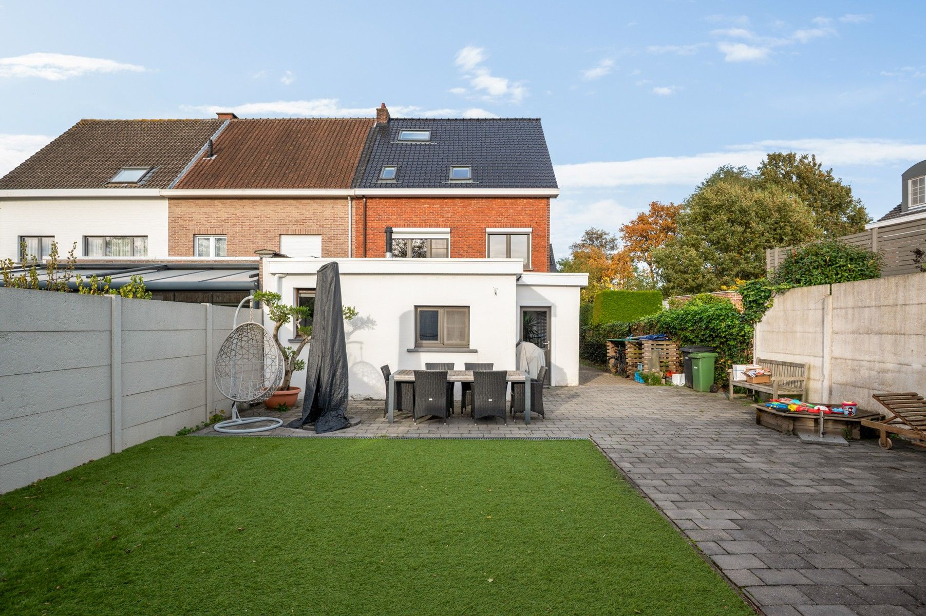 Ruime woning op toplocatie foto 25
