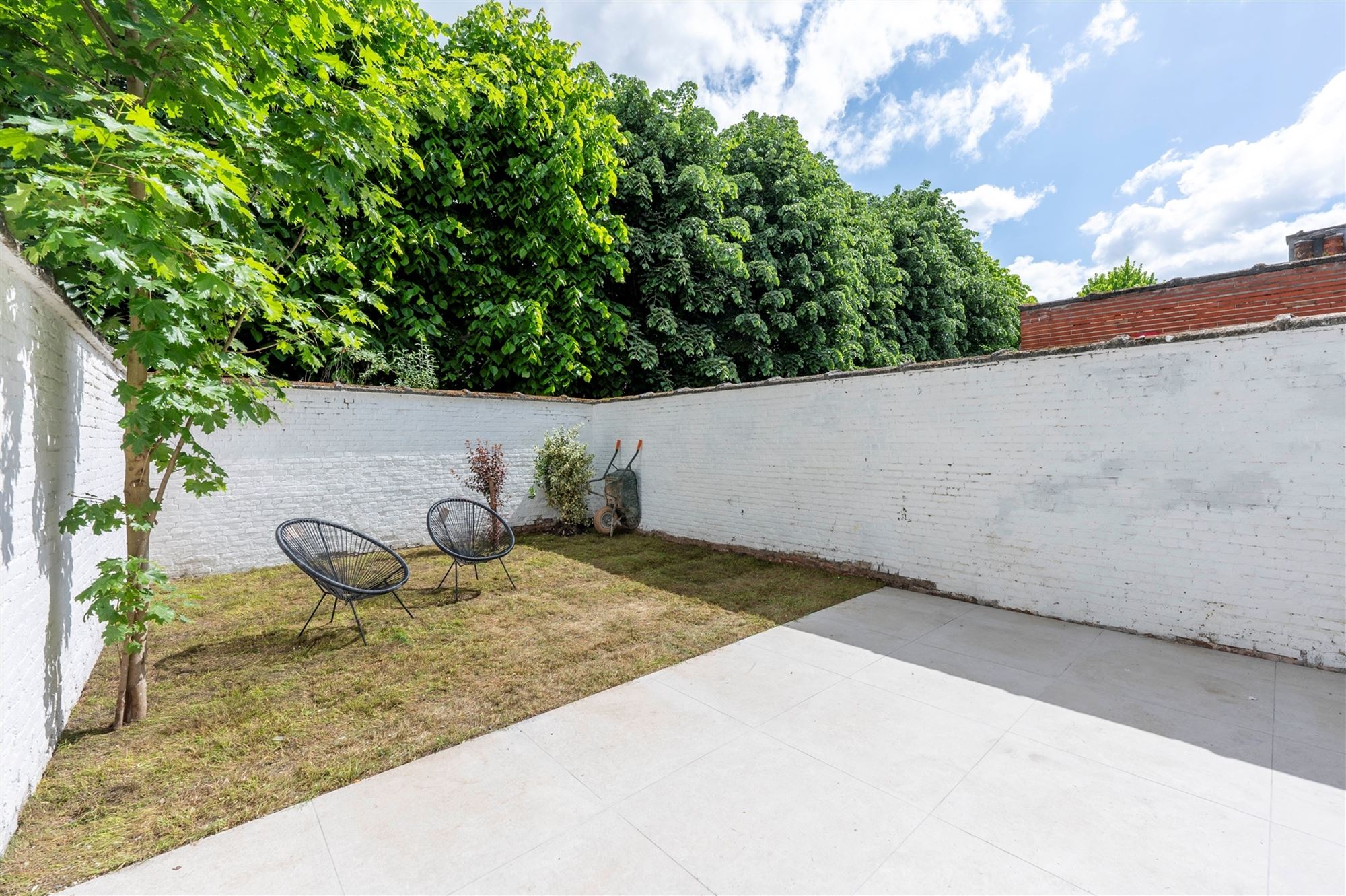Gerenoveerde woning met tuin foto 8