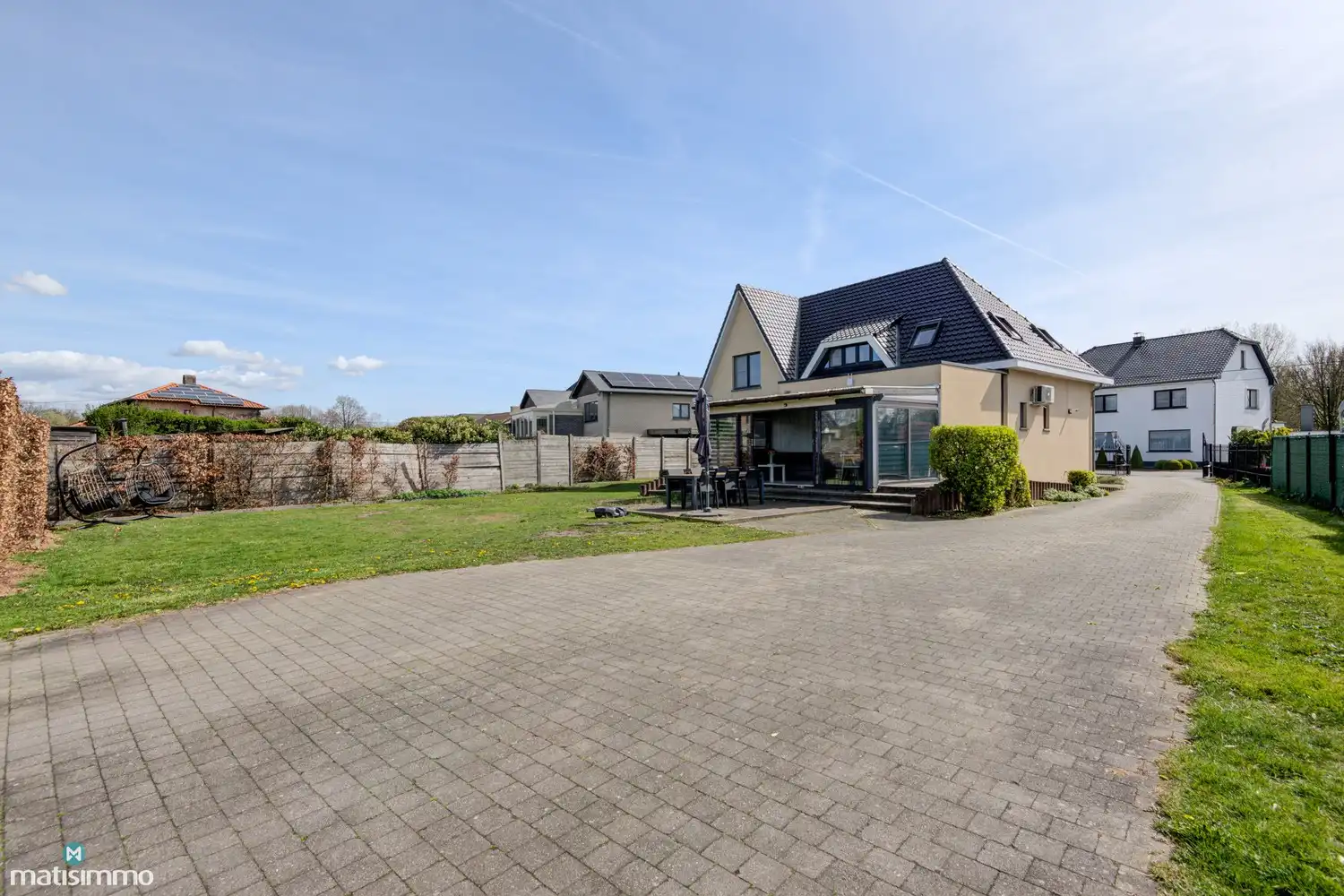 GERENOVEERDE WONING MET 3 SLAAPKAMERS, RUIME GARAGE EN TUIN (11A 40CA) TE BILZEN foto 35