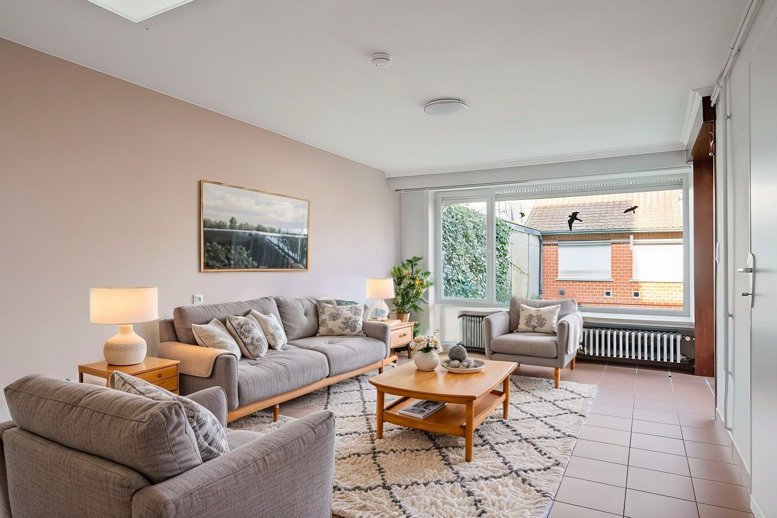 Ruime woning met 3, mogelijks 5 slaapkamers, lift, garage en tuin in Gullegem foto 2