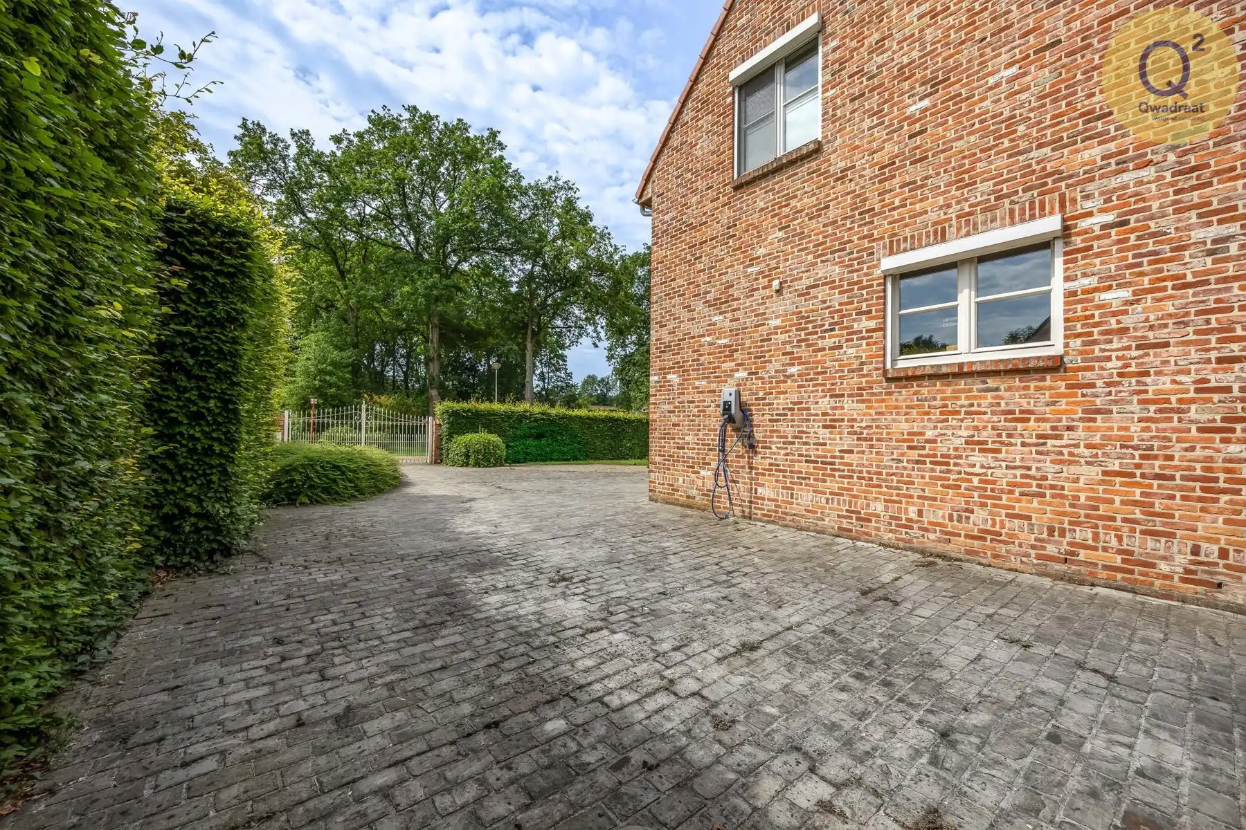 Ruime villa van +350m² met een luxueus poolhouse op 2.152 m² foto 6