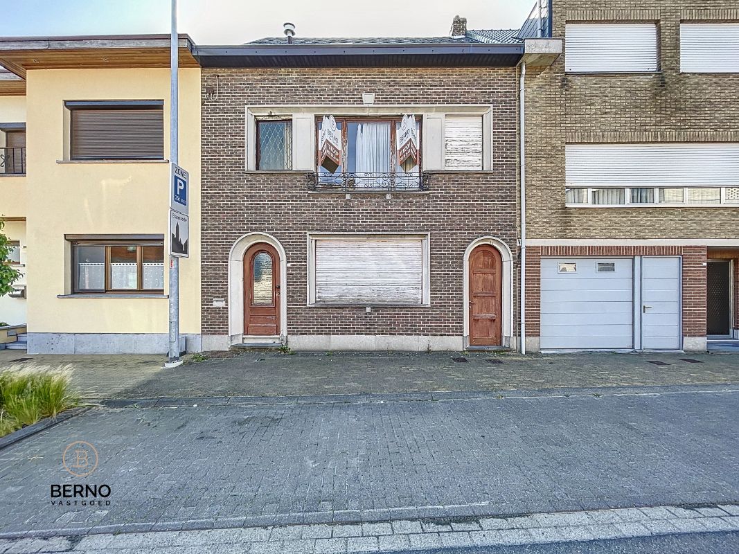 Statige, ruime woning met mooie tuin foto 18