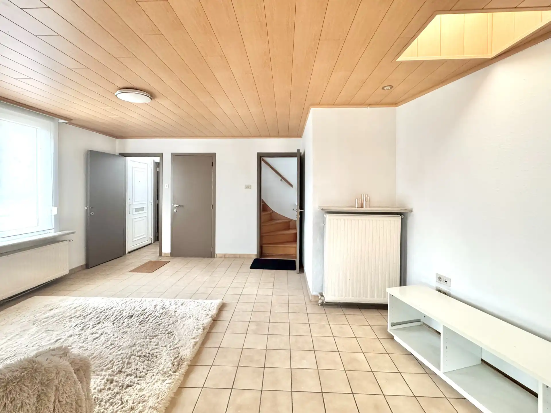 HALFOPEN WONING | 3 SLPKS | TUIN | GARAGE | 248 M² foto 8