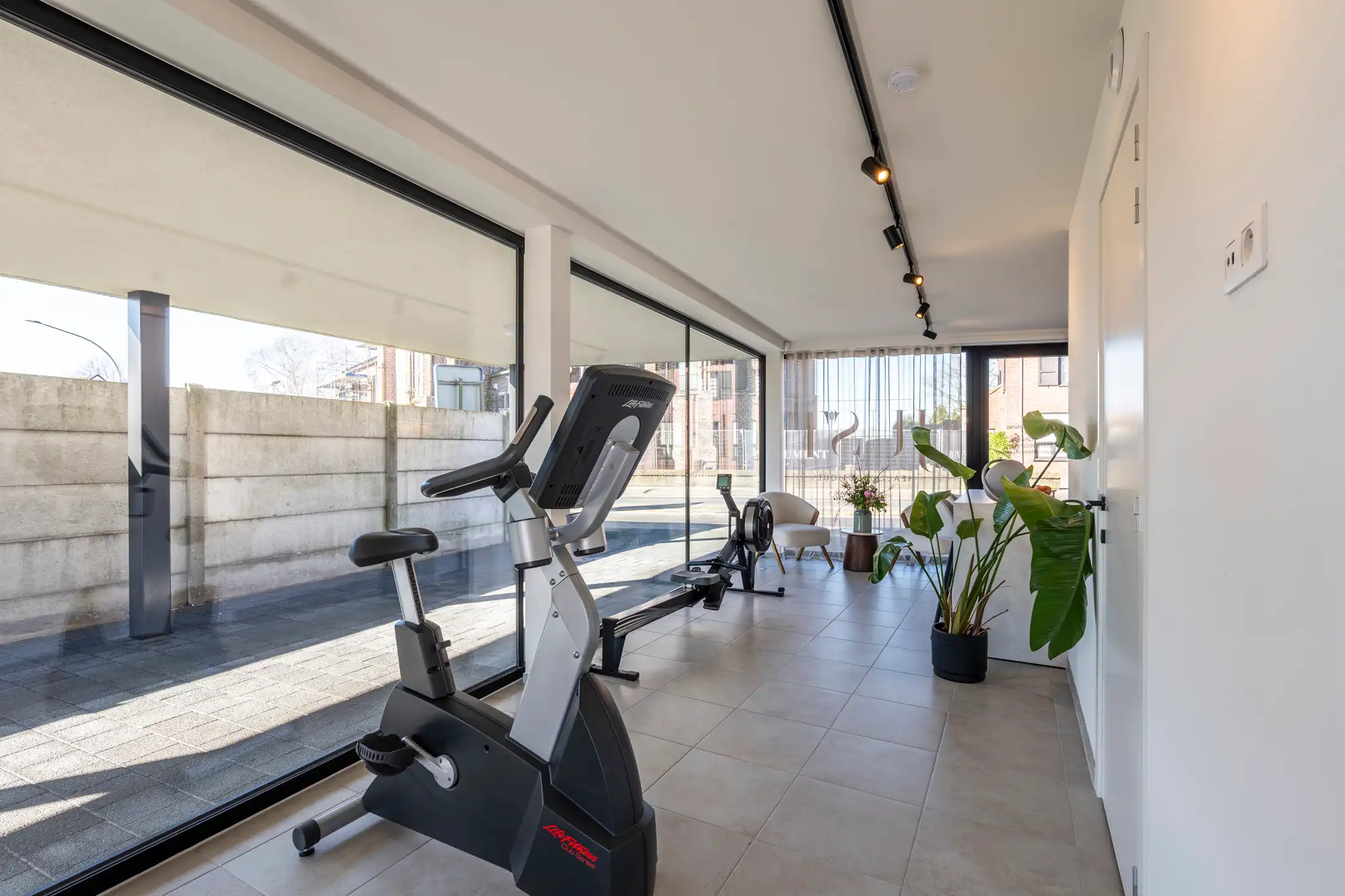 Handelsruimte van ca 60 m² in centrum Poppel. foto 5