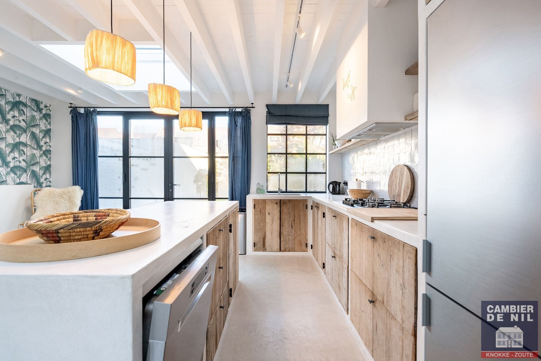 Instapklare, gemeubelde rijwoning met 5 slaapkamers en tuin – hartje Oud-Knokke foto 8