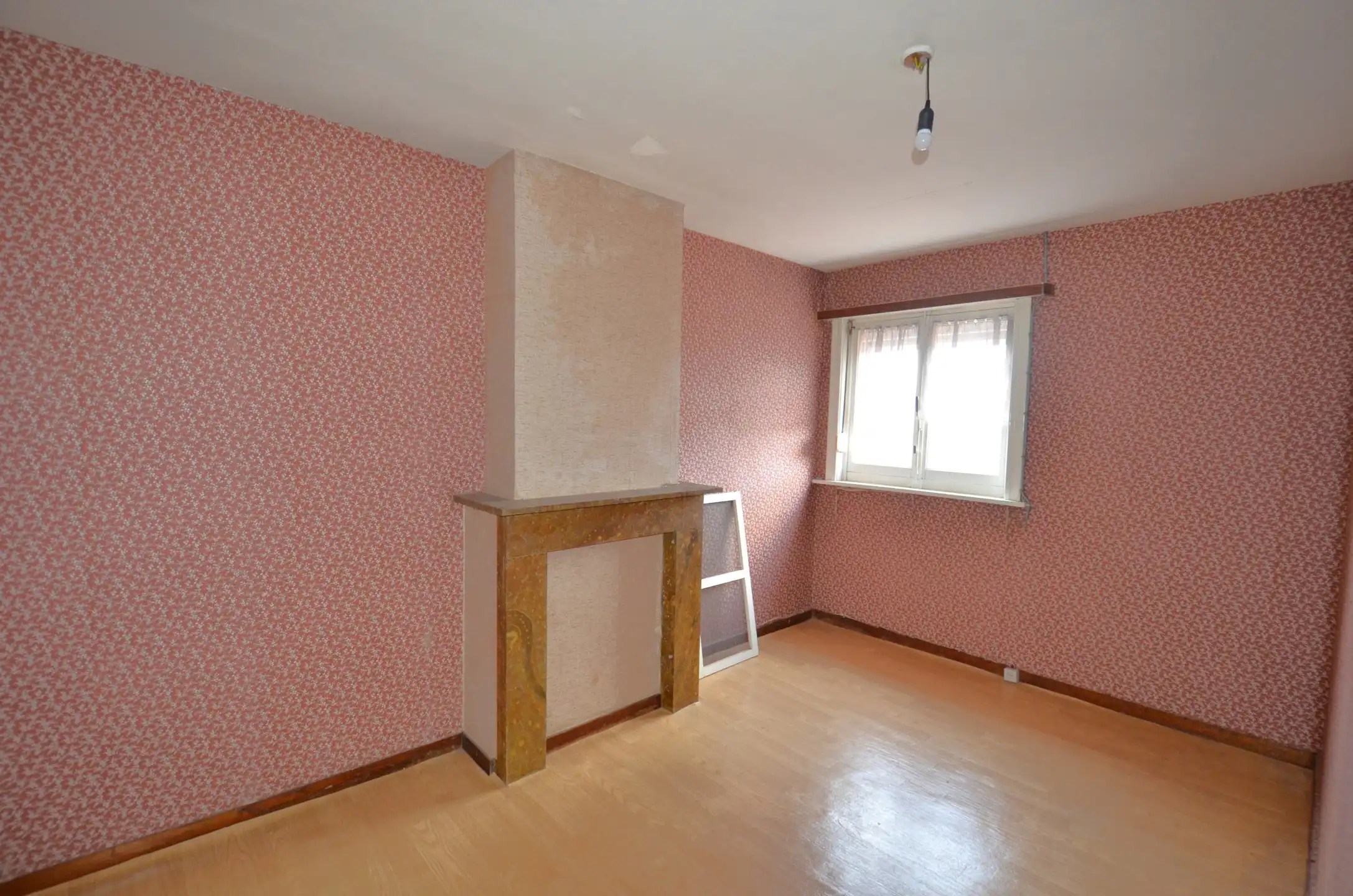 Te renoveren halfopen bebouwing met tuin en ruime garage foto 16