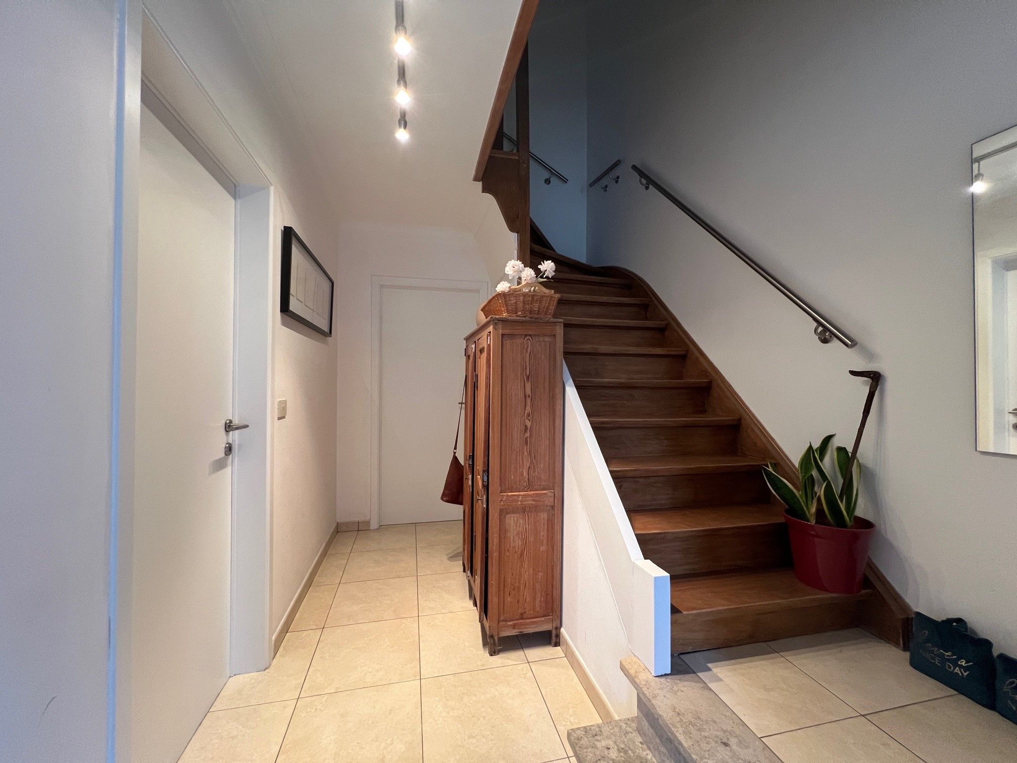 Instapklare en rustig gelegen woning met 3 slaapkamers  foto 2