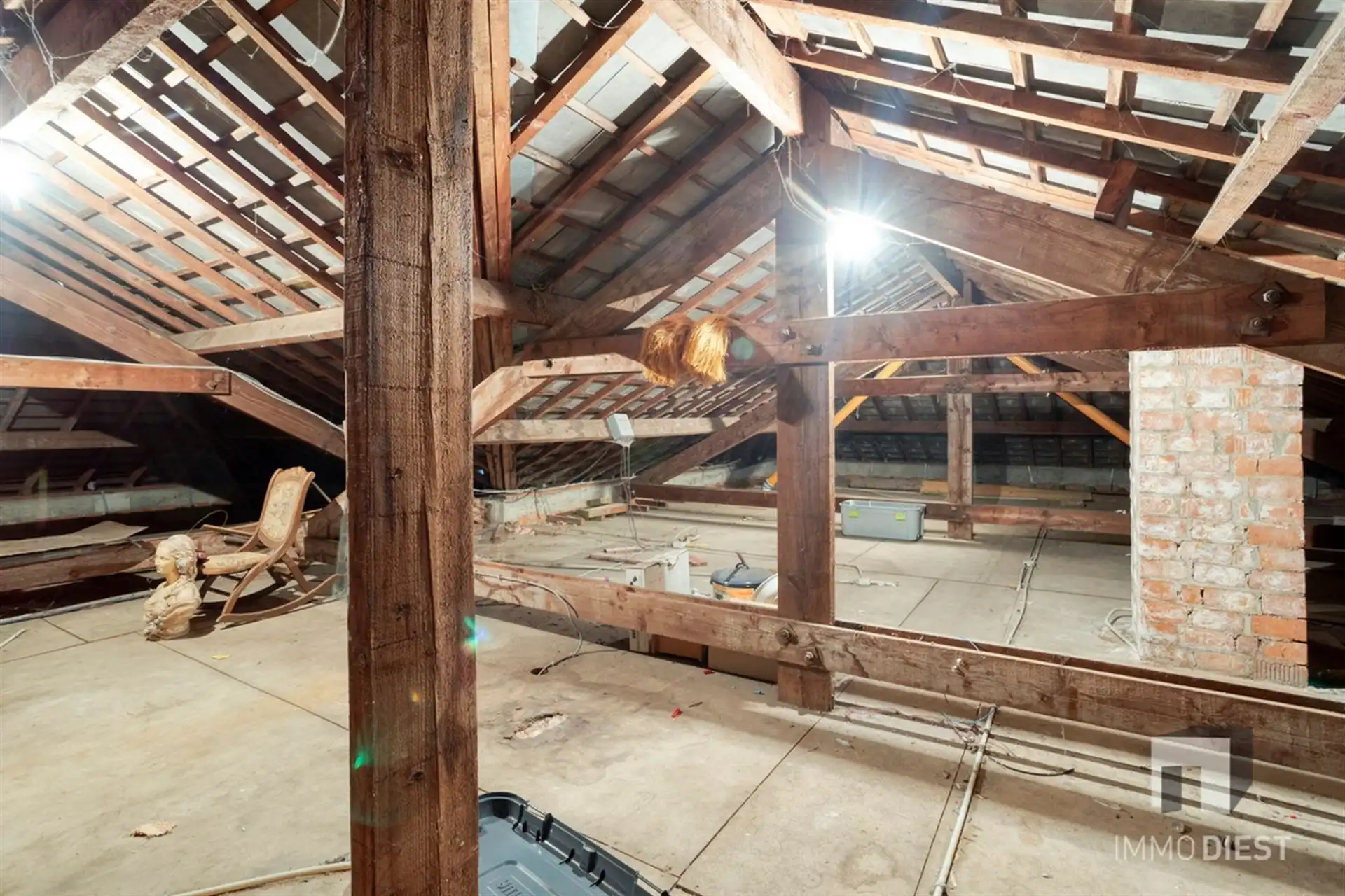Verzorgde woning met gelijkvloerse indeling. Uw zaak aan huis mogelijk! foto 30
