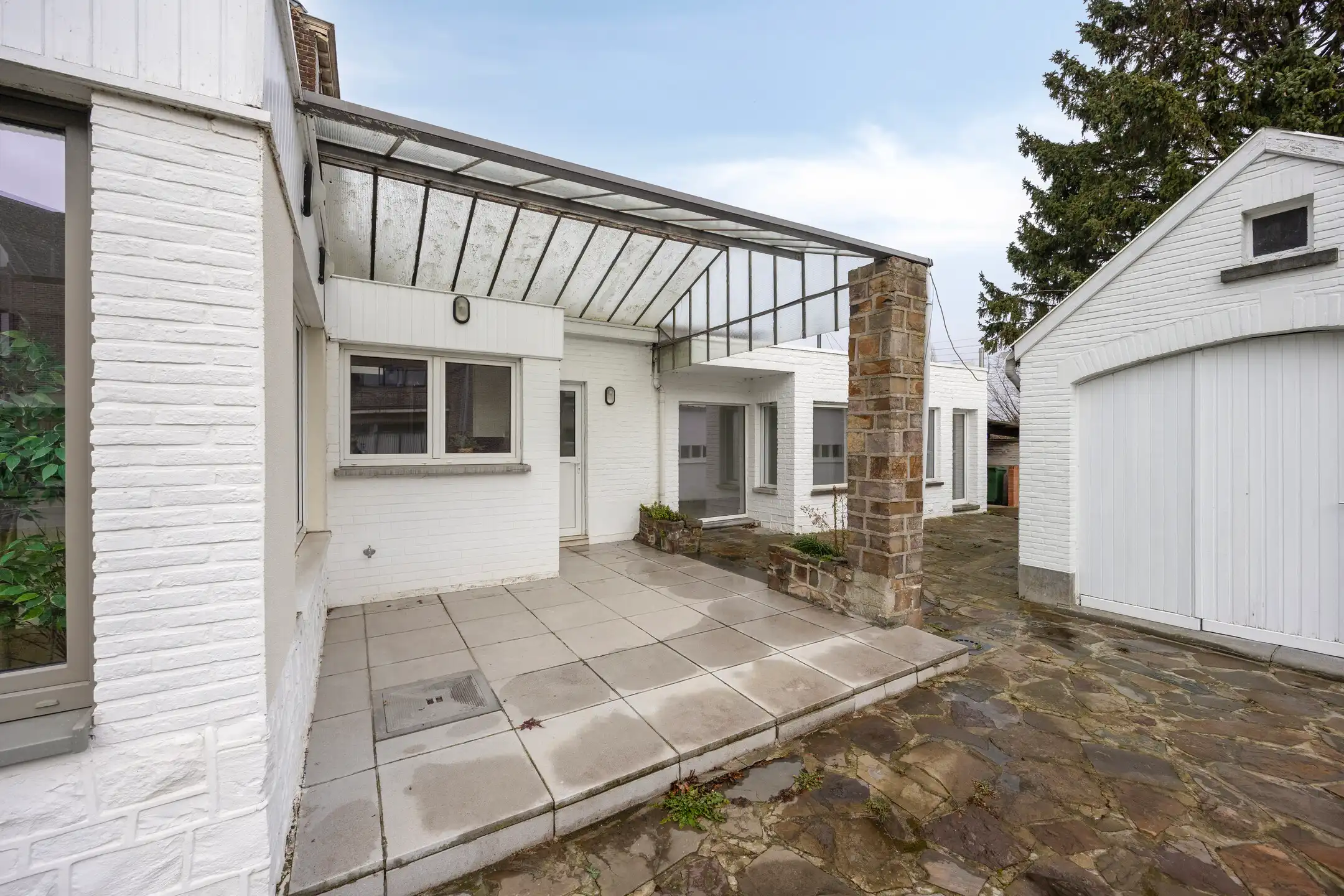 Ruime instapklare HOB met 4 slpks, tuin en garage foto 28