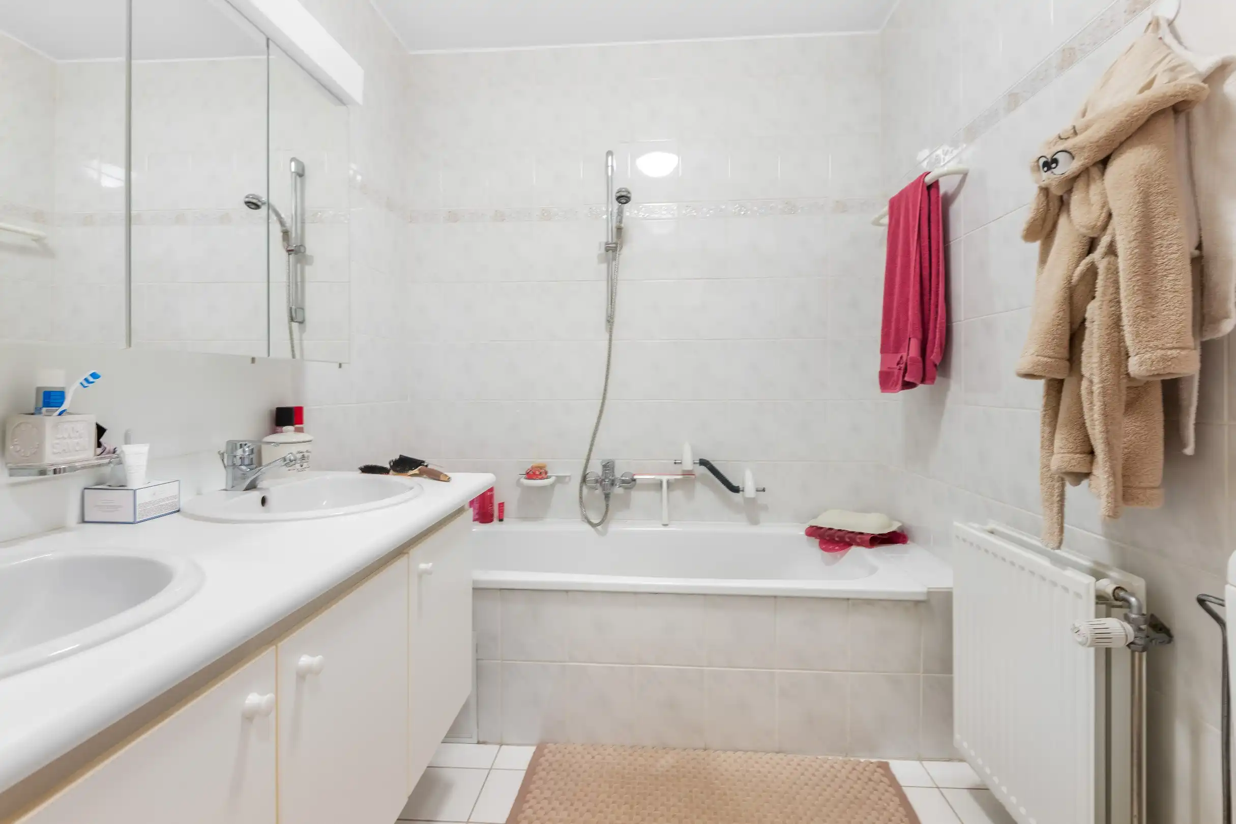 Heel centraal en verzorgd app. vlakbij het Van Bunnenplein. Parking mogelijk. foto 10