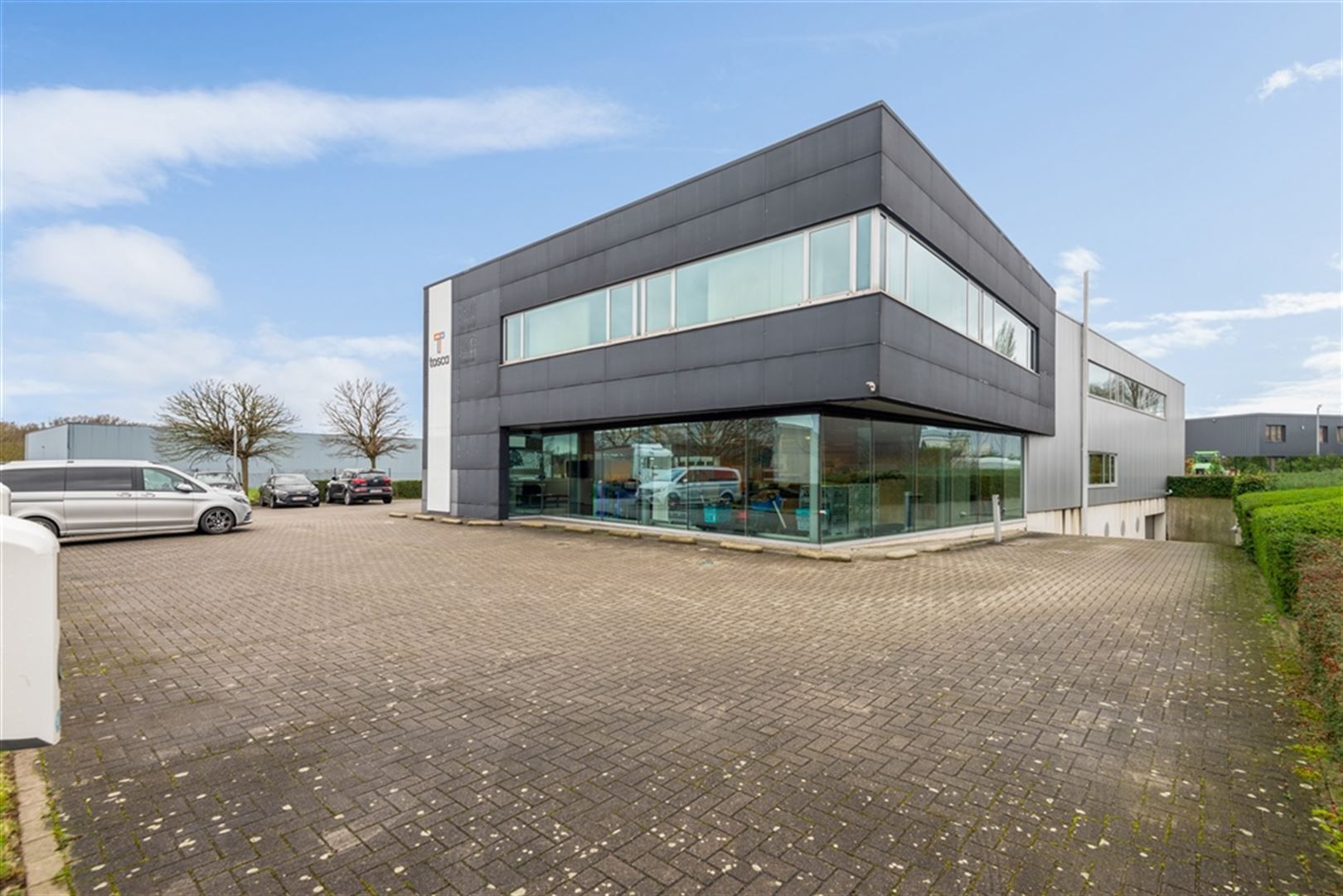 Kantoor van 1238m² samen met magazijn van 398 m² in Aartsela foto 3