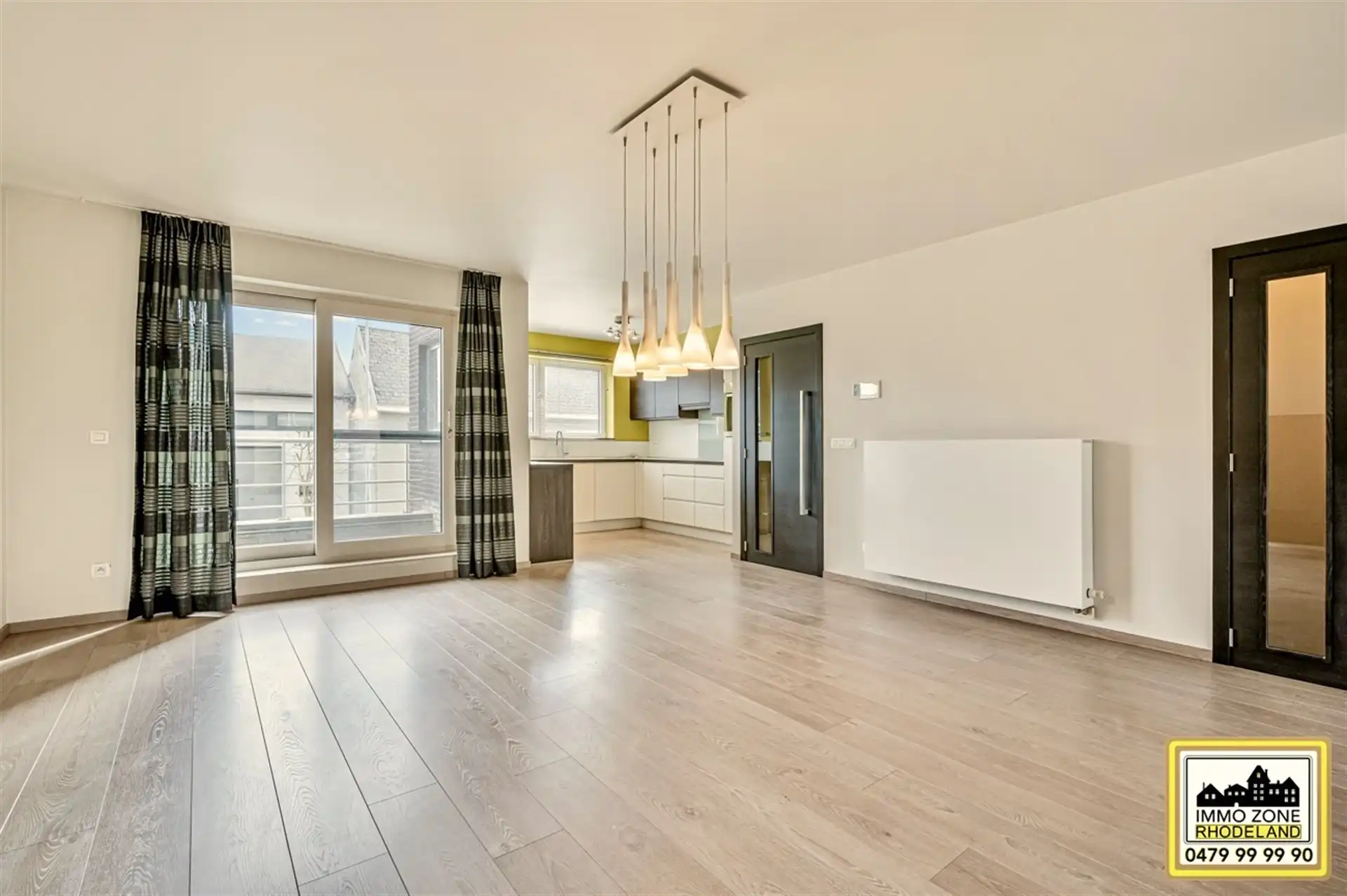 Prachtige instapklare woning met 4 slpks, garage en tuin foto 9