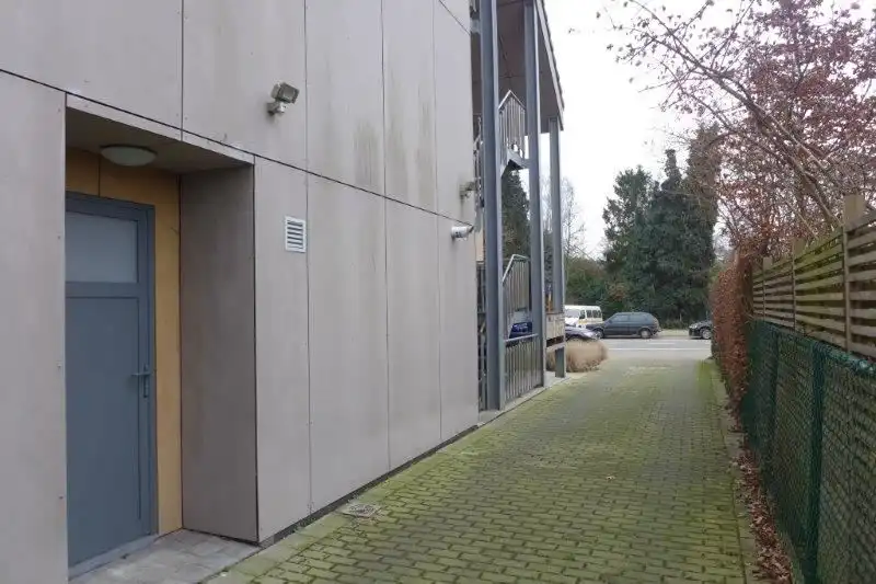 Commerciële ruimte te huur foto 21