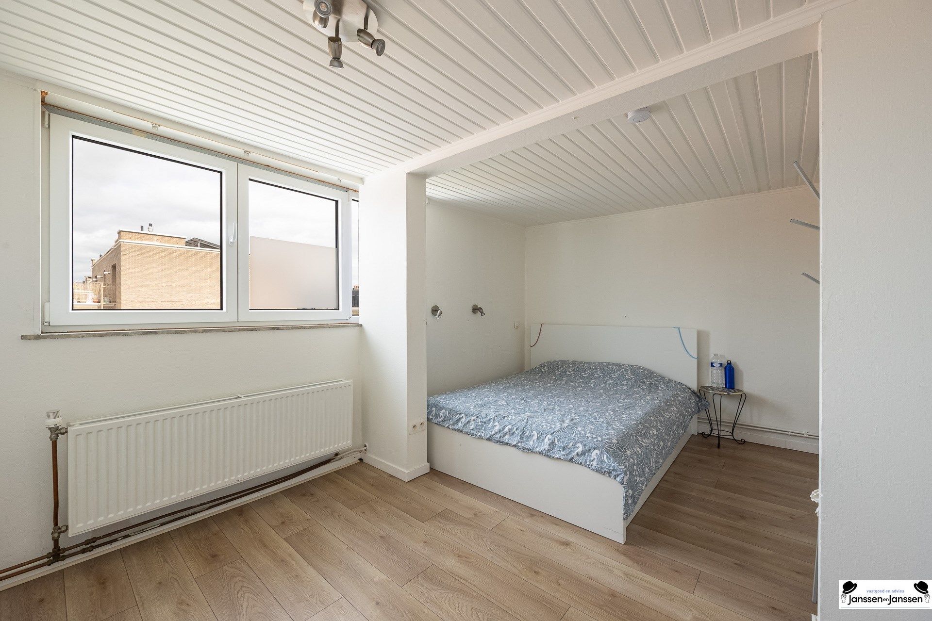 Instapklare woning met garage in Oud-Berchem foto 6